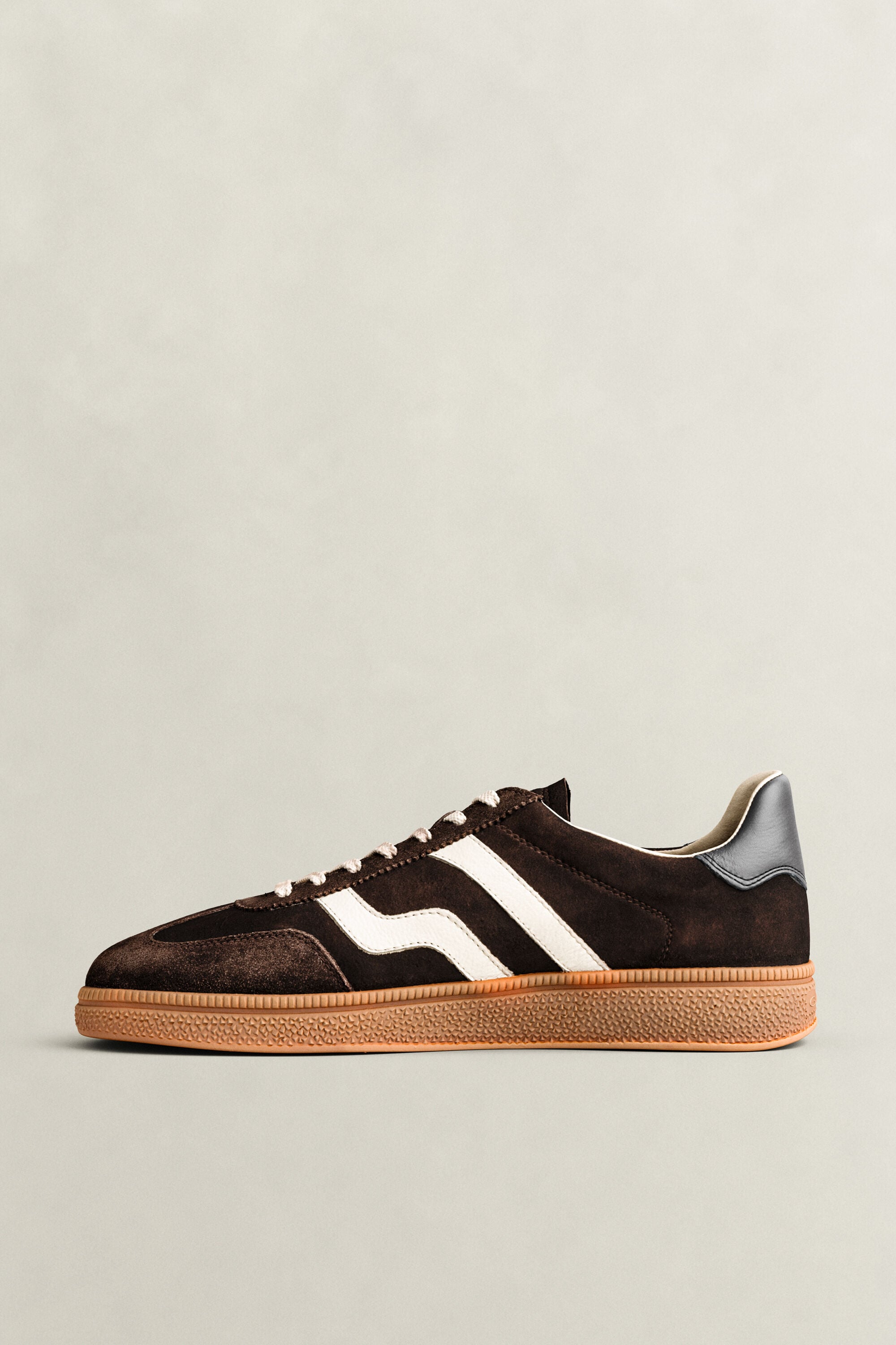 Sneakers Cuzmo in camoscio