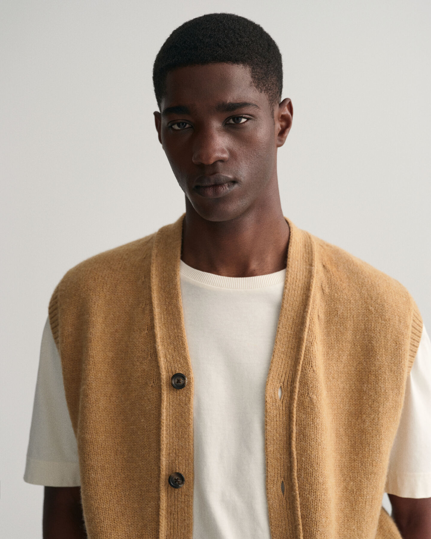 Geknöpfte Weste aus weicher Wolle