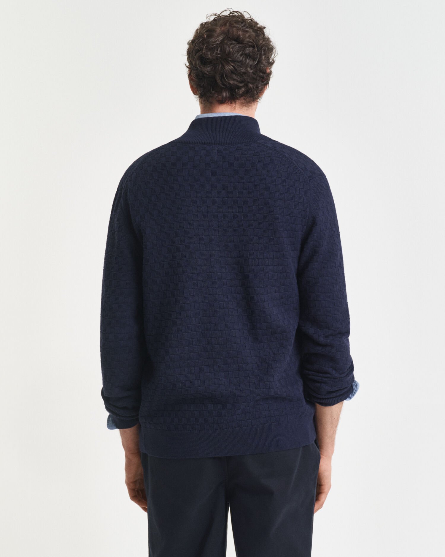 Strickjacke mit Mikrostruktur