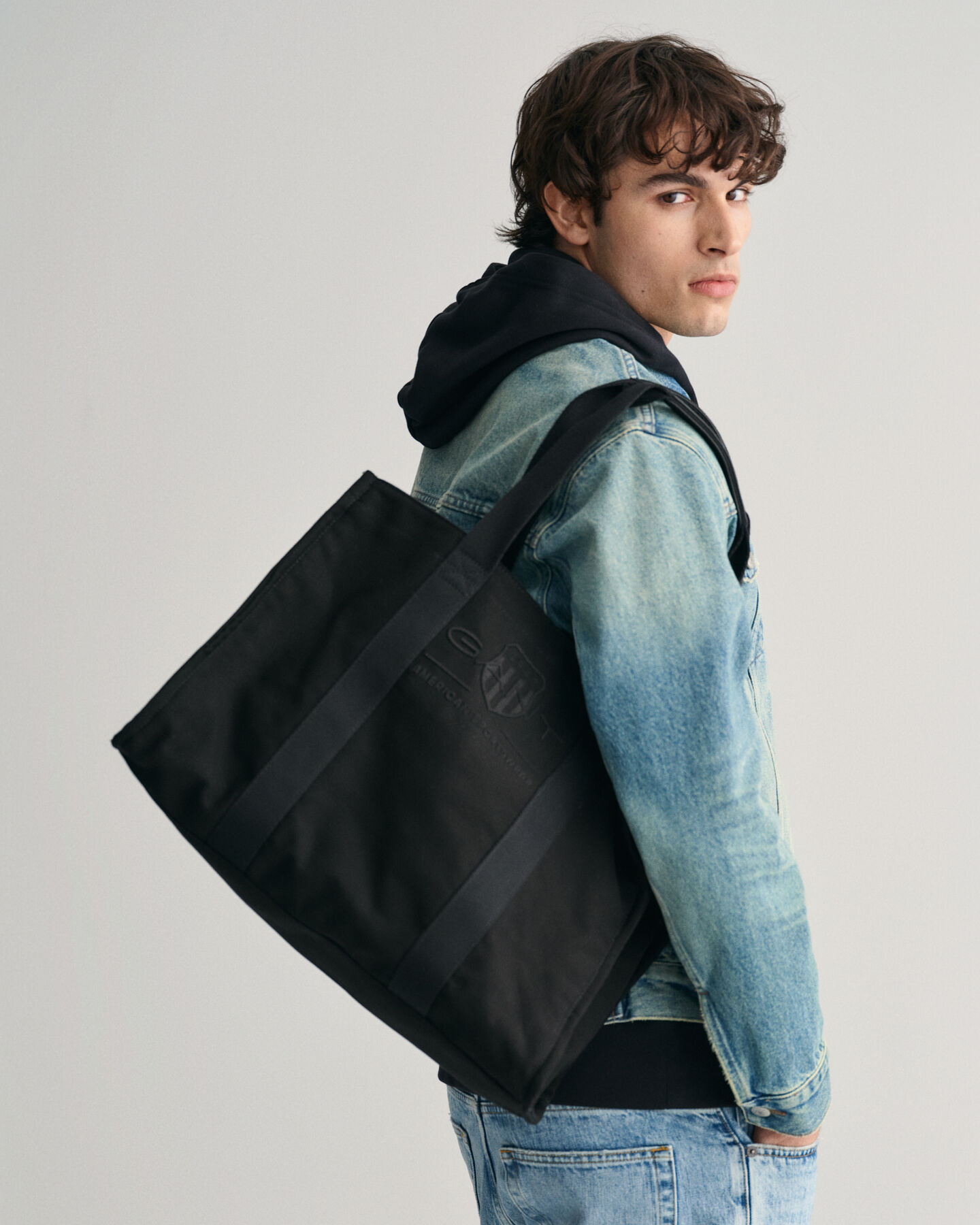 Tonal Shield Canvas Tragetasche