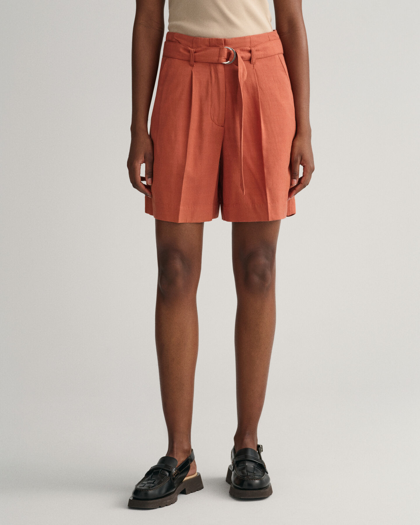 Relaxed Fit Shorts mit G&uuml;rtel