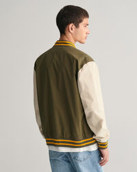 Leichte GANT Varsity Jacke