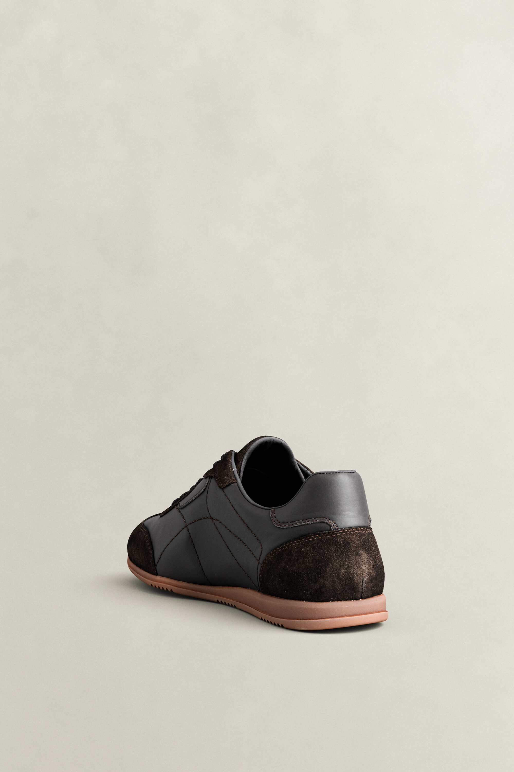 Baskets en cuir et daim Spearclub