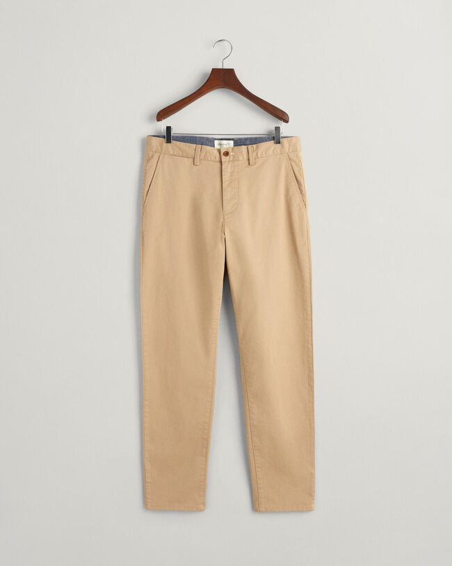 Schmal zulaufende Twill Chinohose