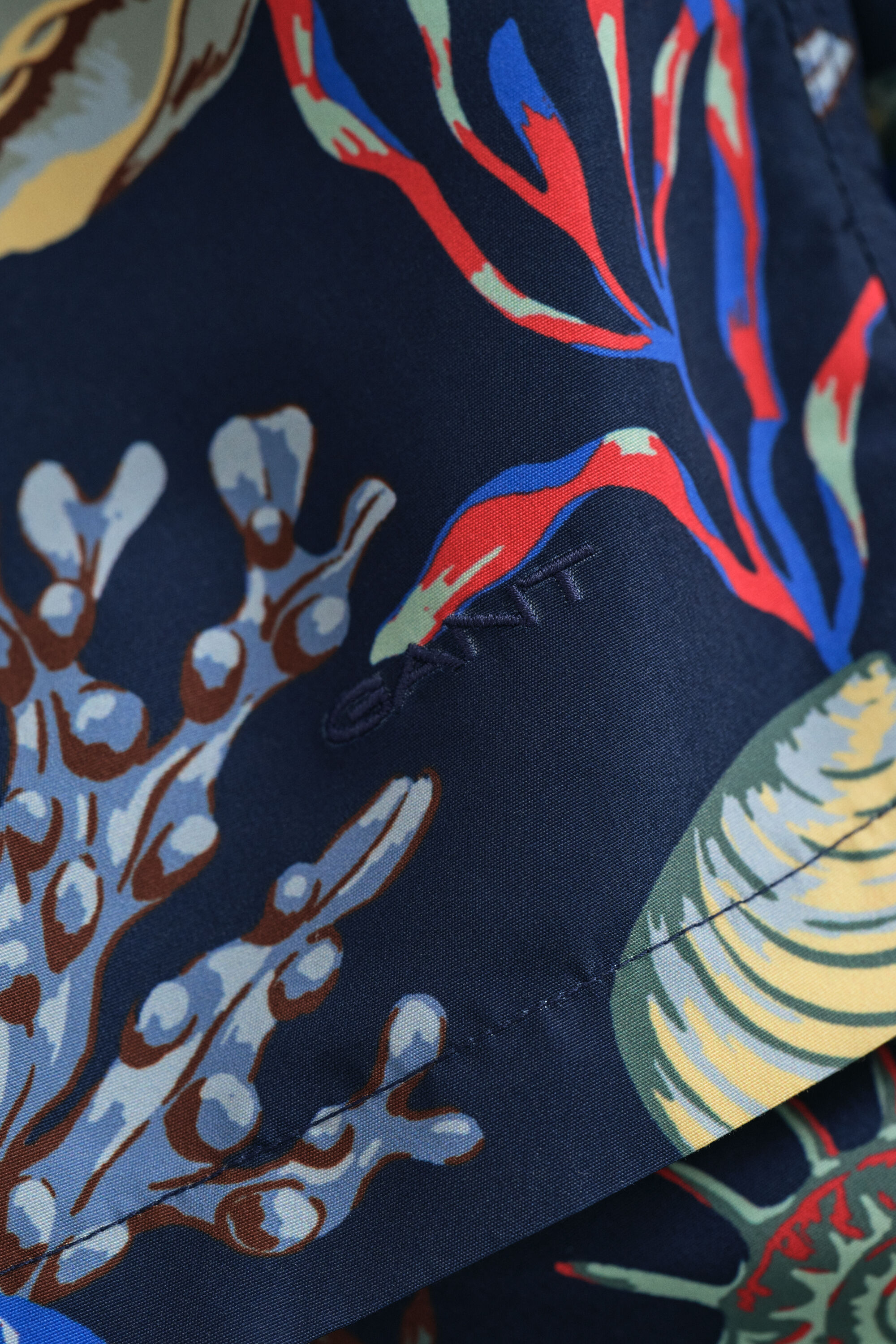 Pantaloncini da bagno con stampa di alghe