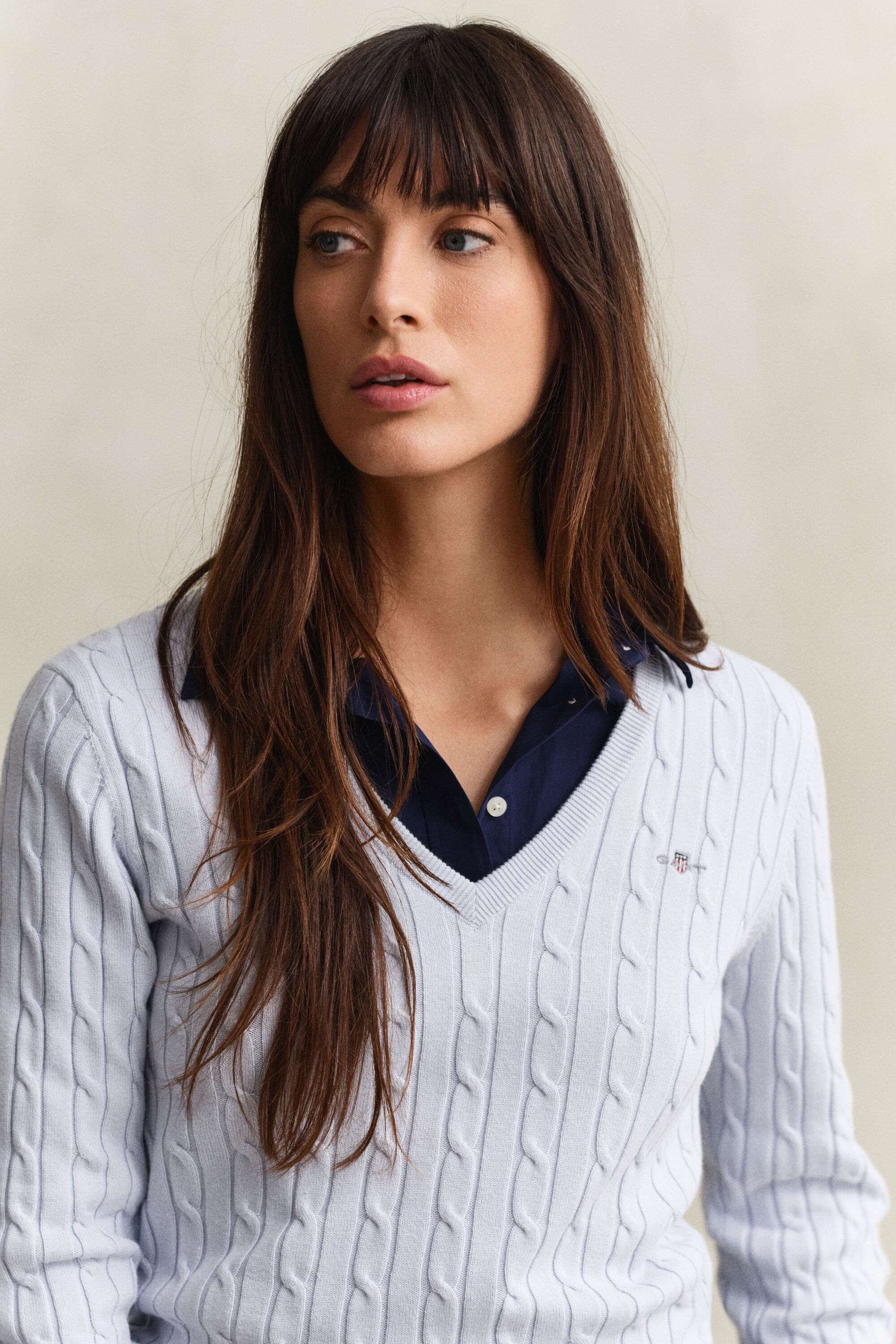 Pull col V en maille torsadée