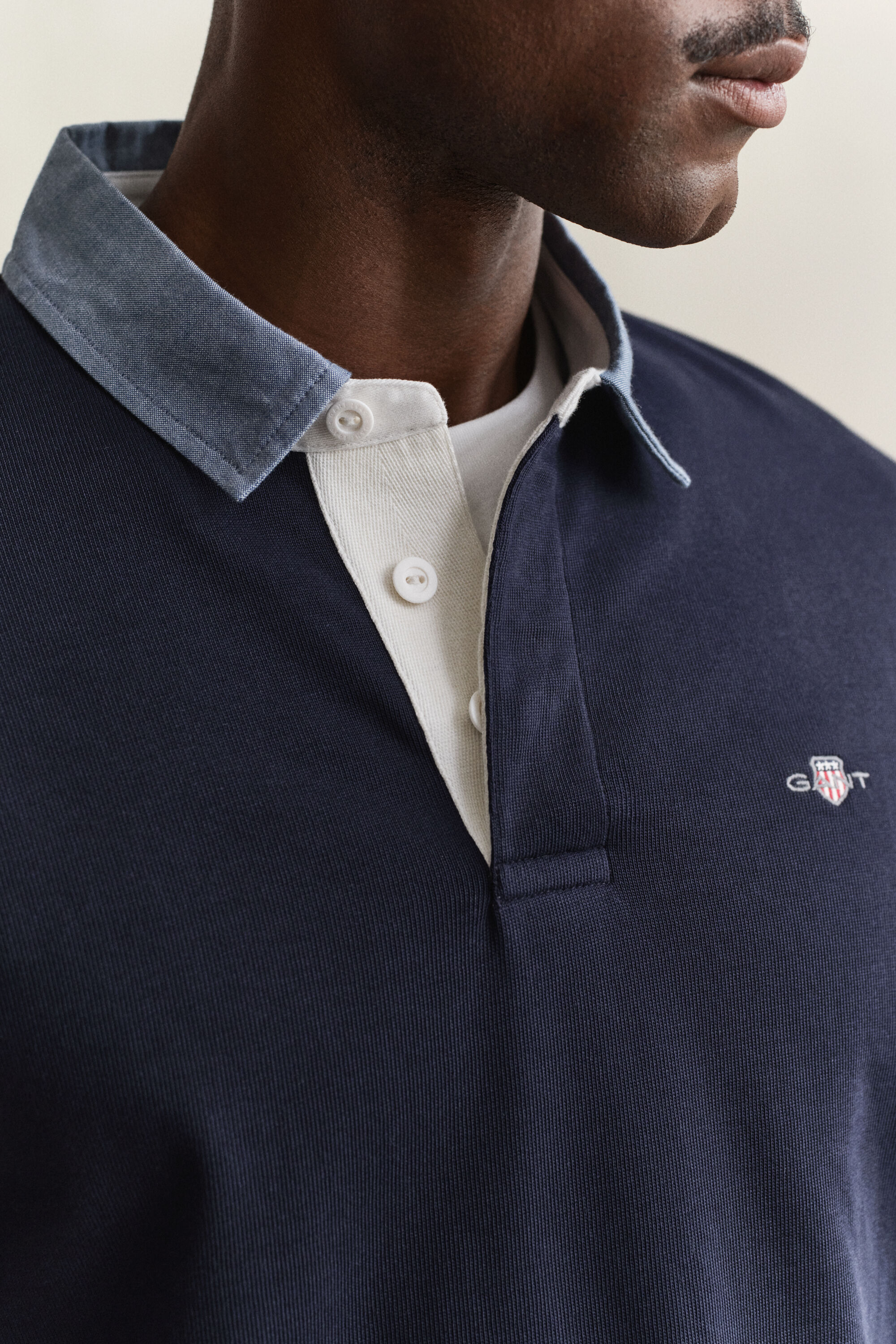 Heavy Rugger mit Chambray-Kragen