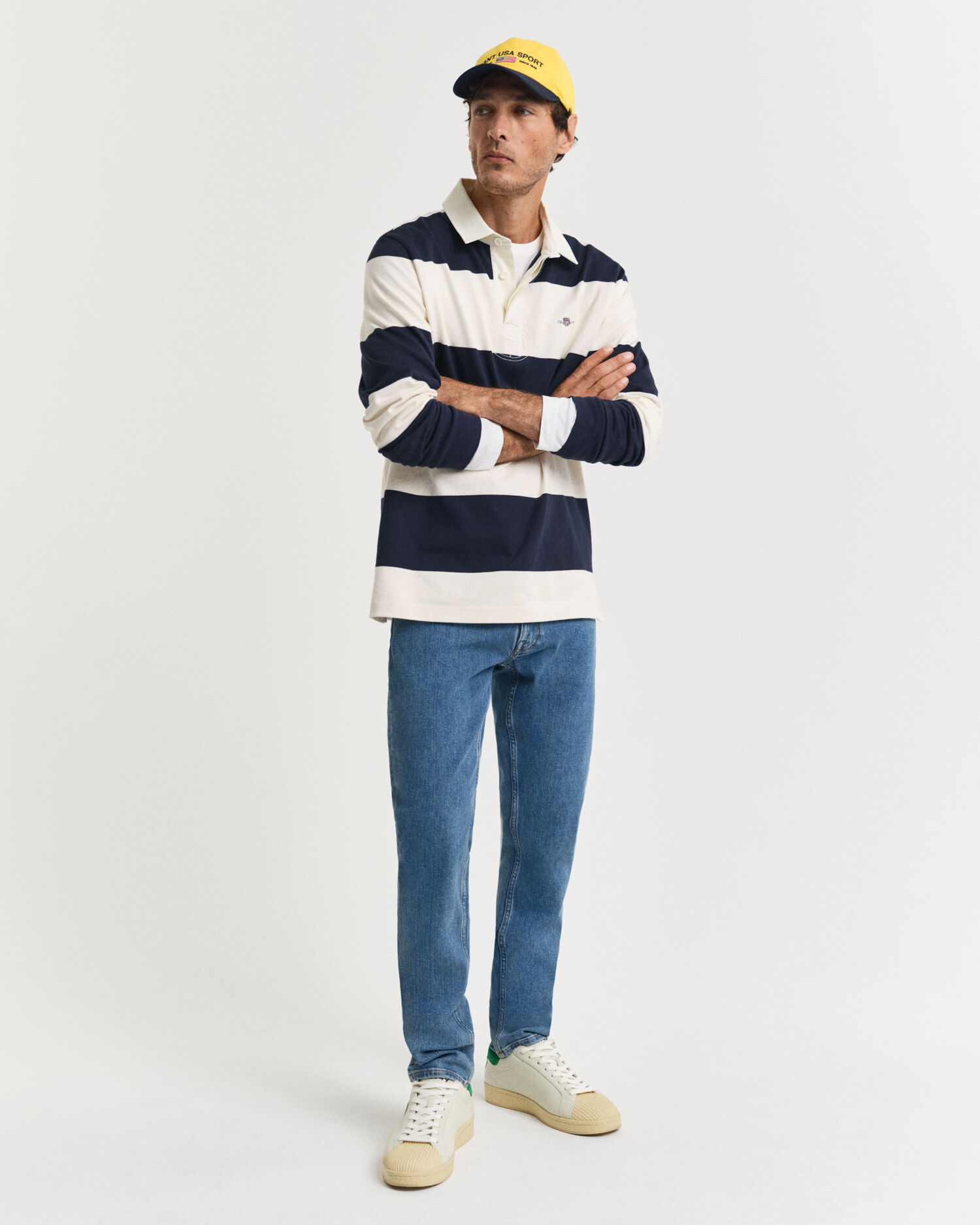 Jean slim fit à délavage épuré