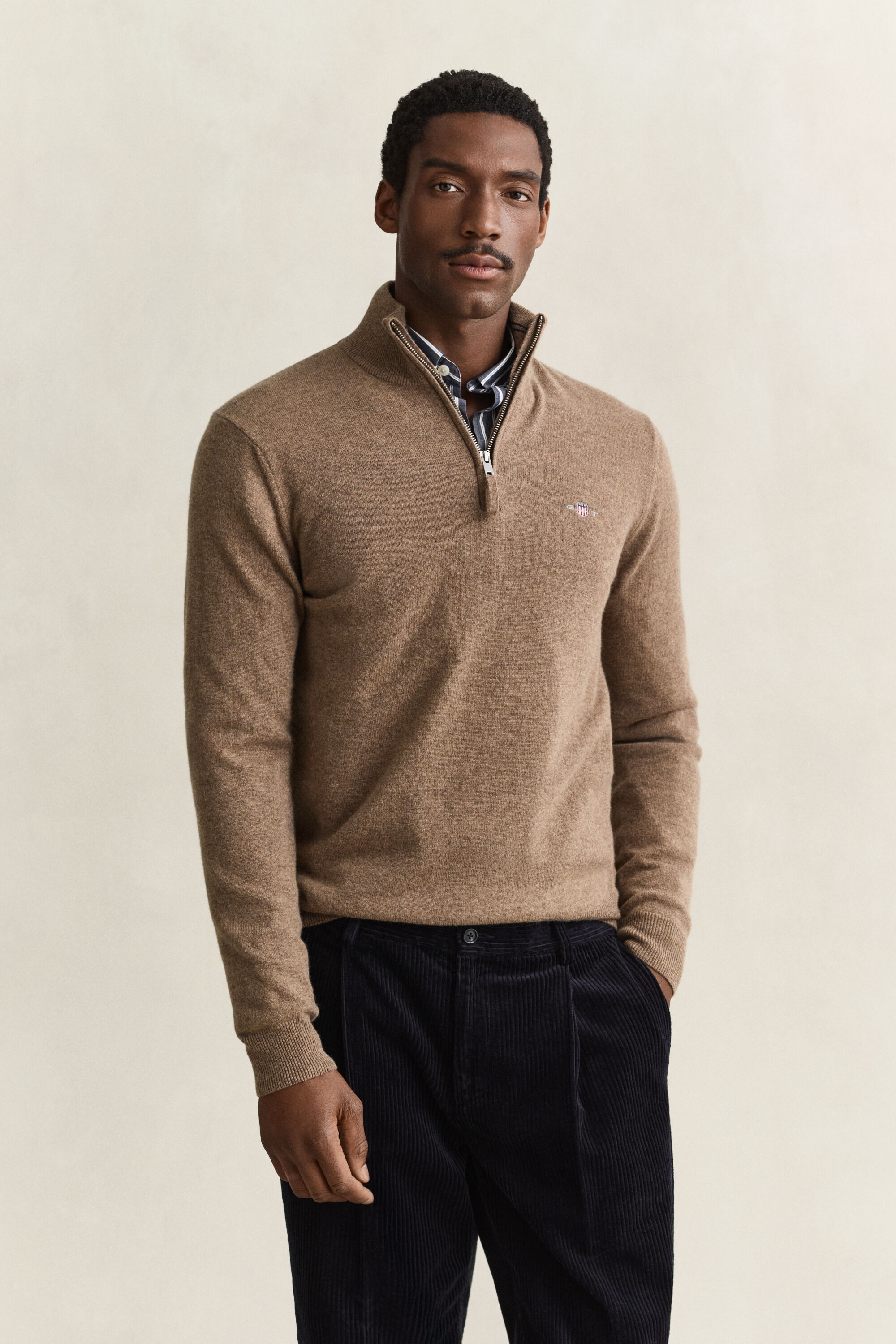 Maglia in lana d’agnello con zip corta
