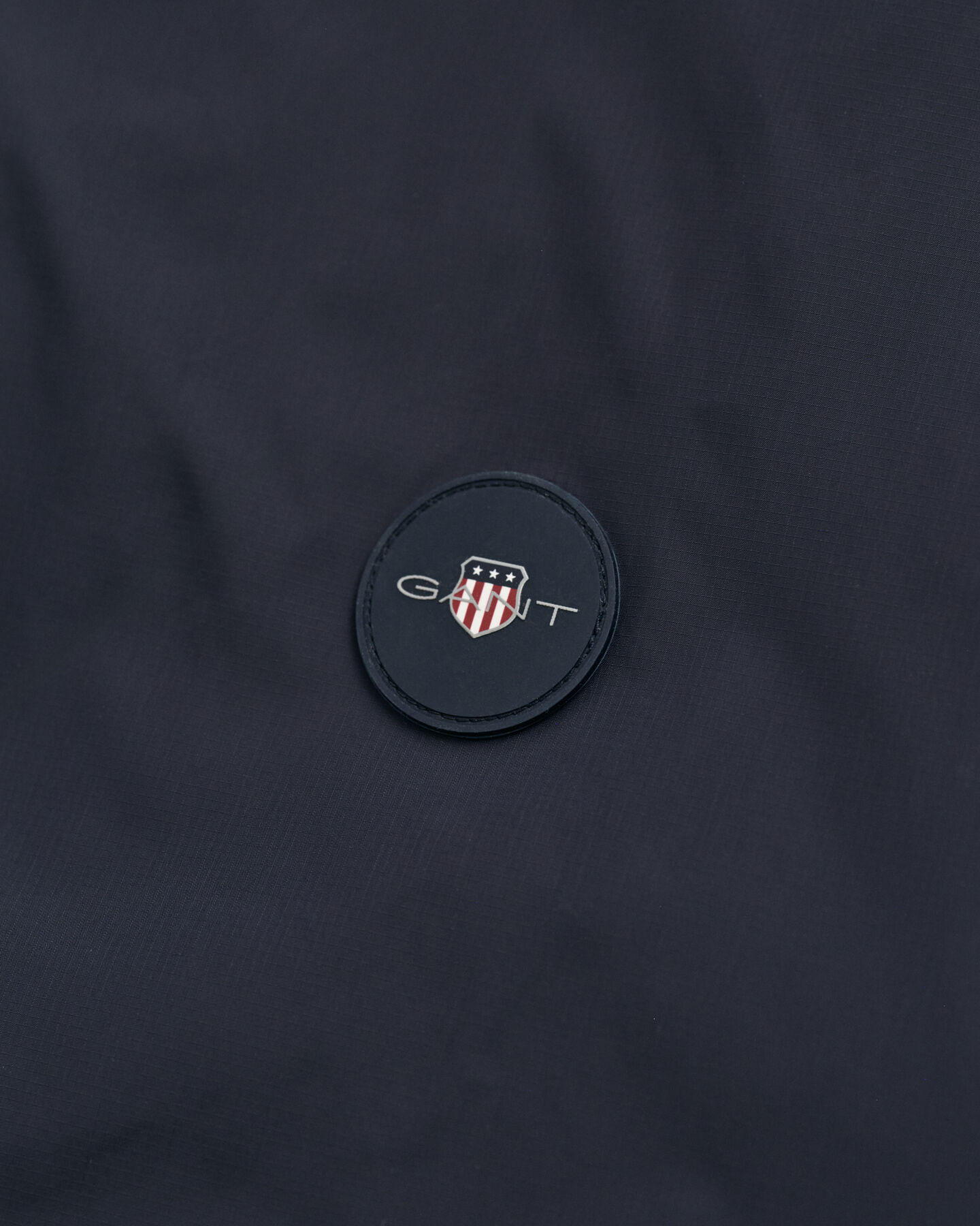 Leichter verstaubarer Windbreaker