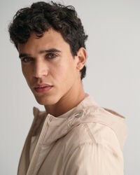 Packbarer leichter Windbreaker