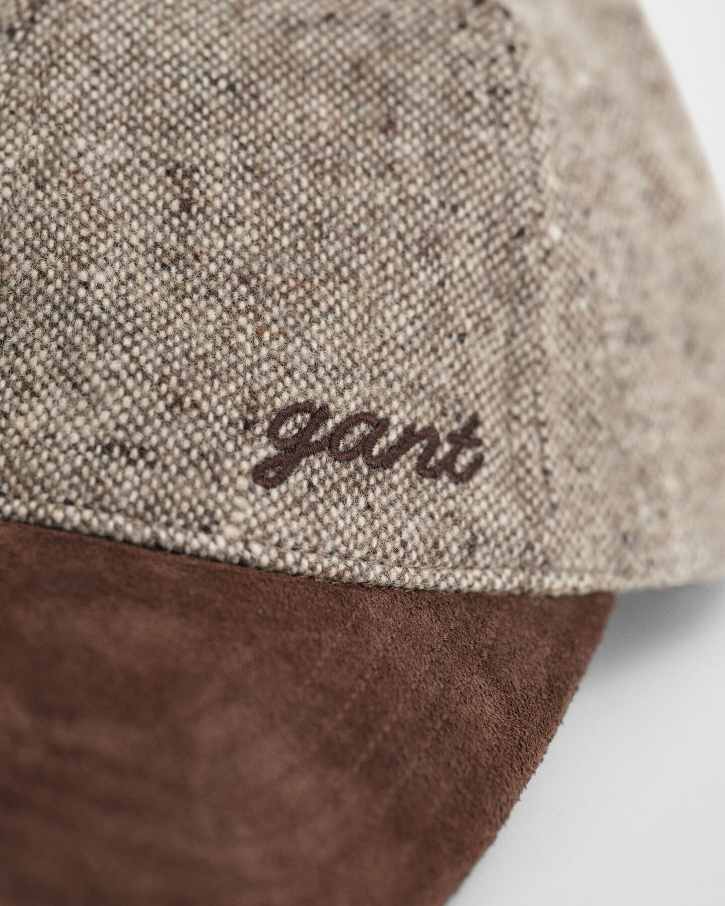 Cap aus strukturierter Wolle