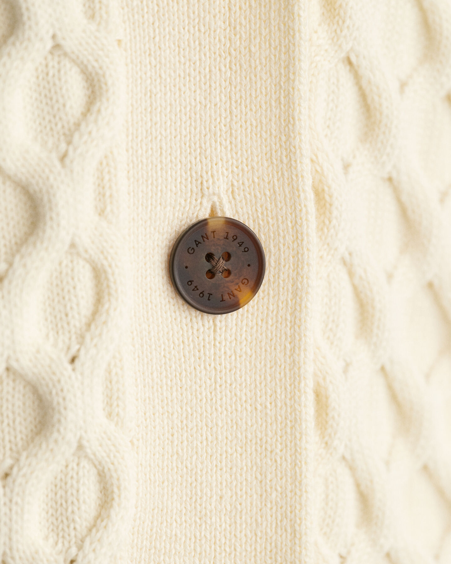 Strukturierte Strickjacke