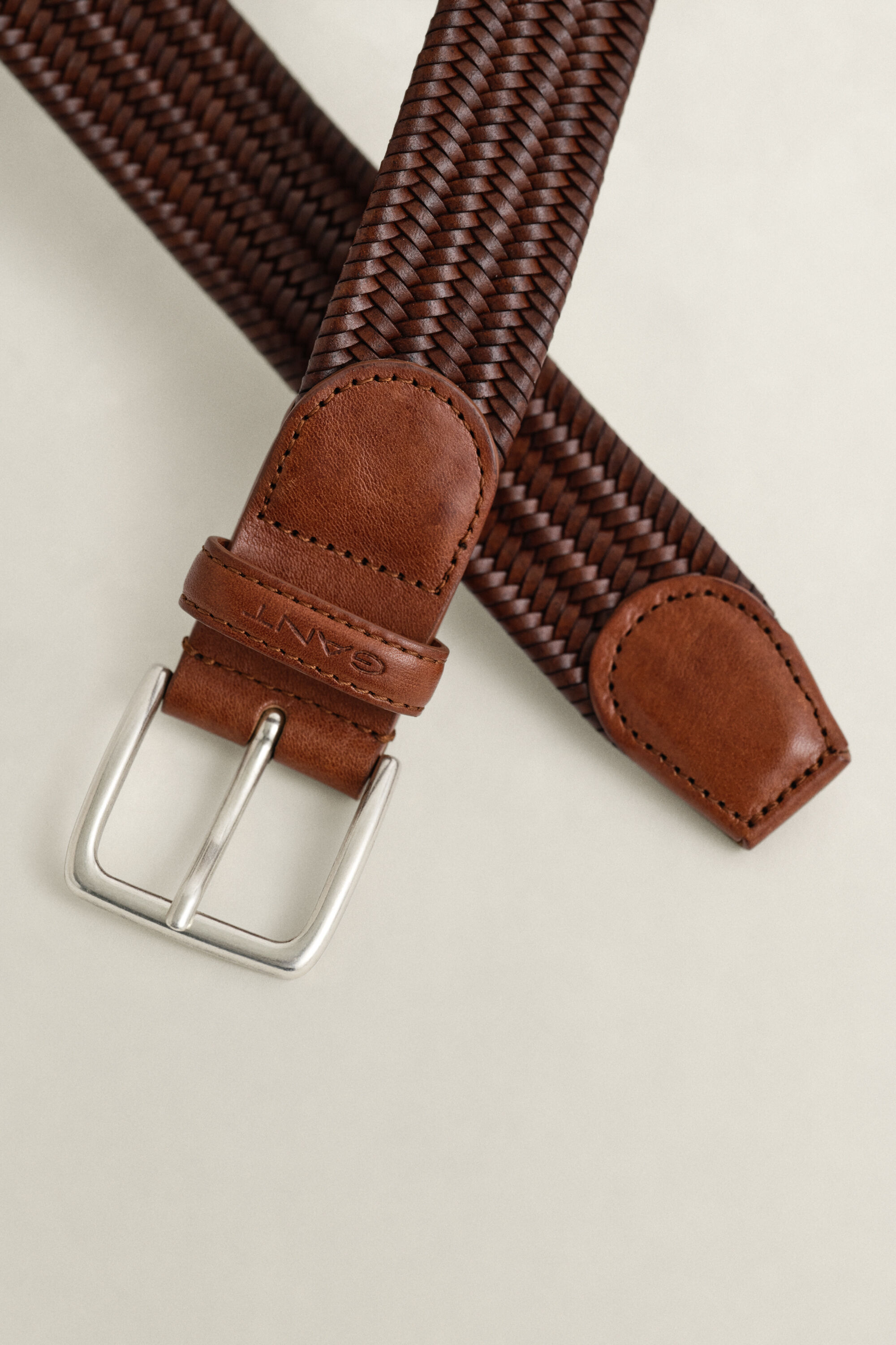 Cintura in pelle elasticizzata intrecciata