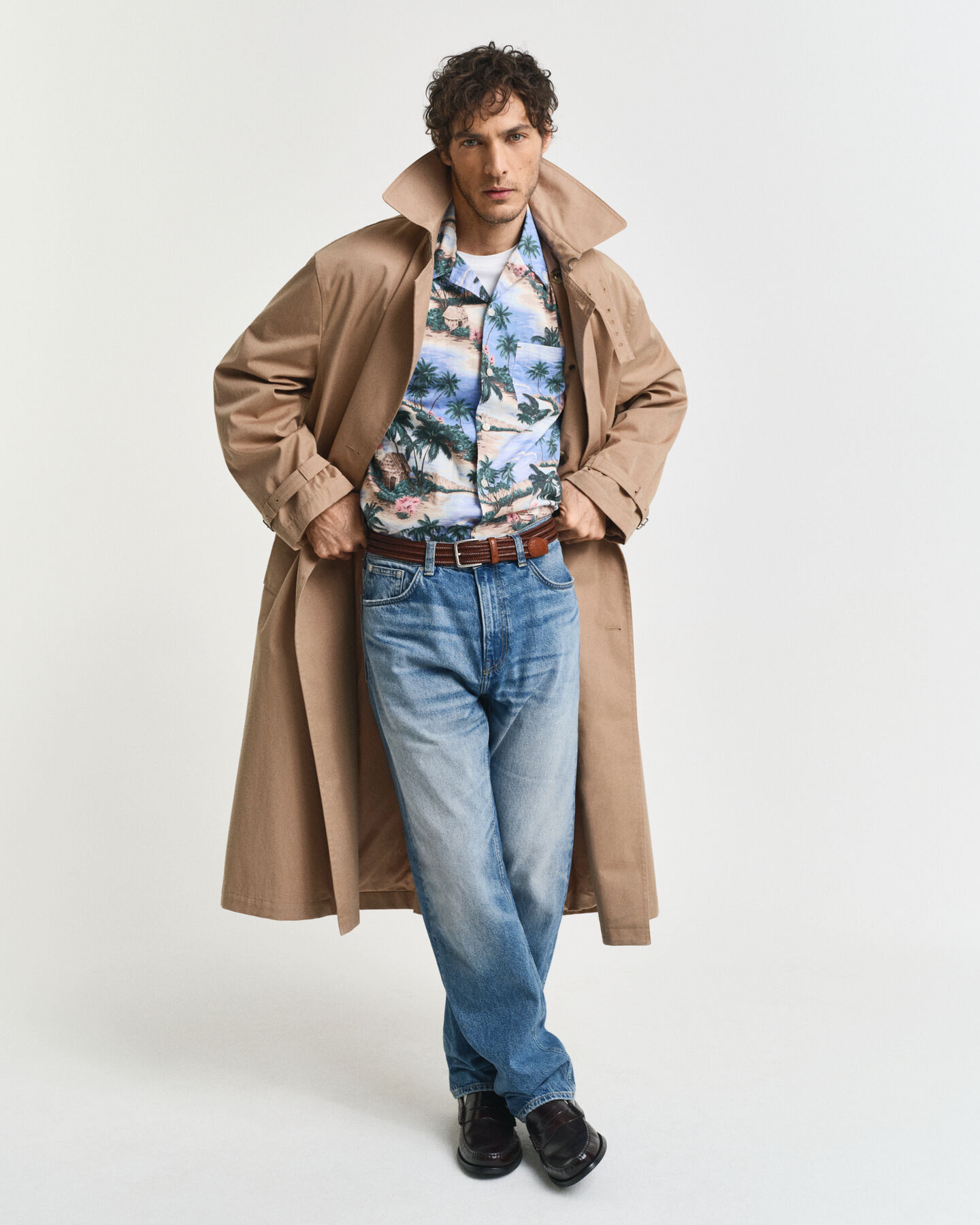 Relaxed Fit Resort Hemd mit Insel-Print