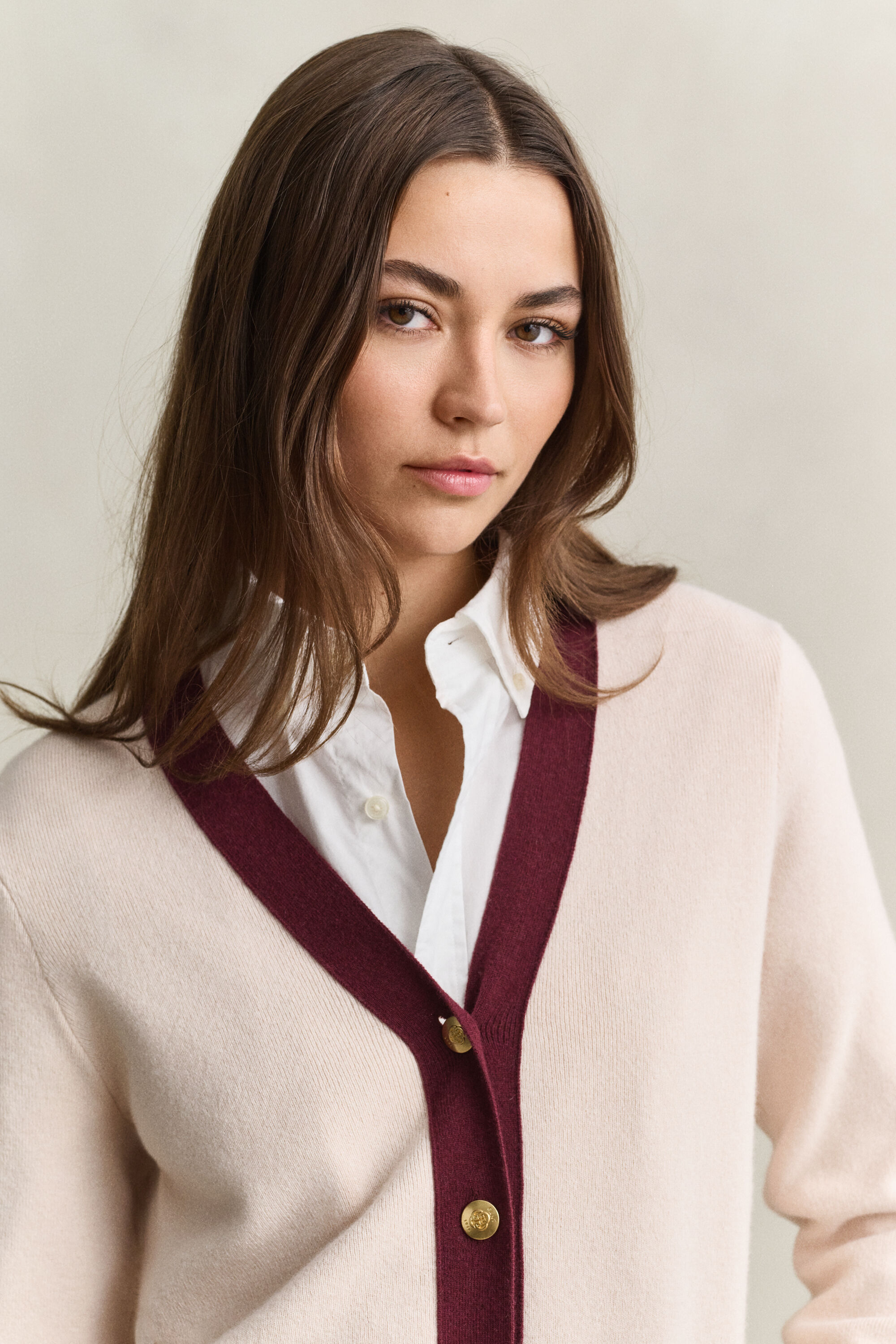 Cardigan in colore a contrasto