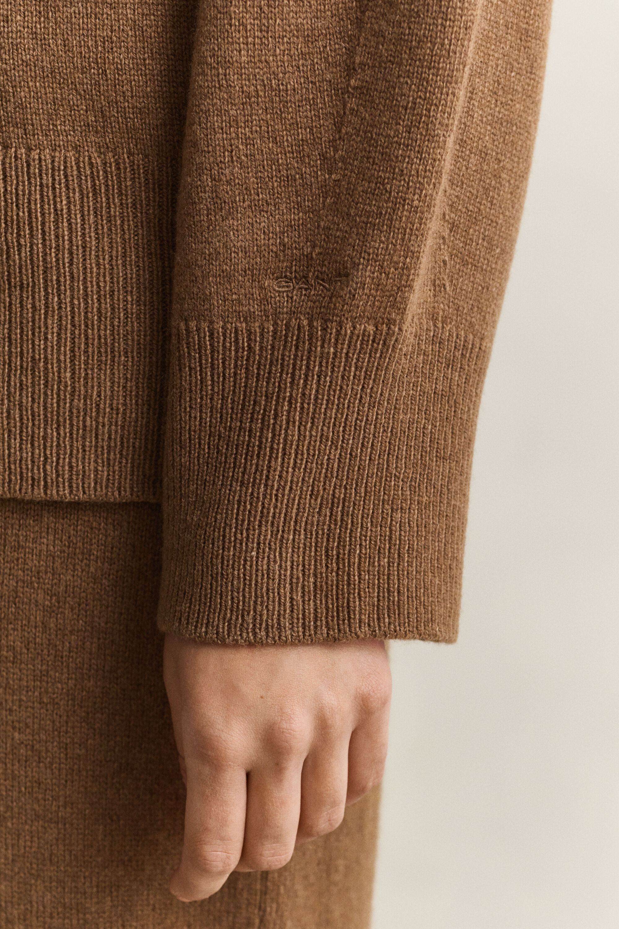 Felpa con cappuccio in lana e cashmere