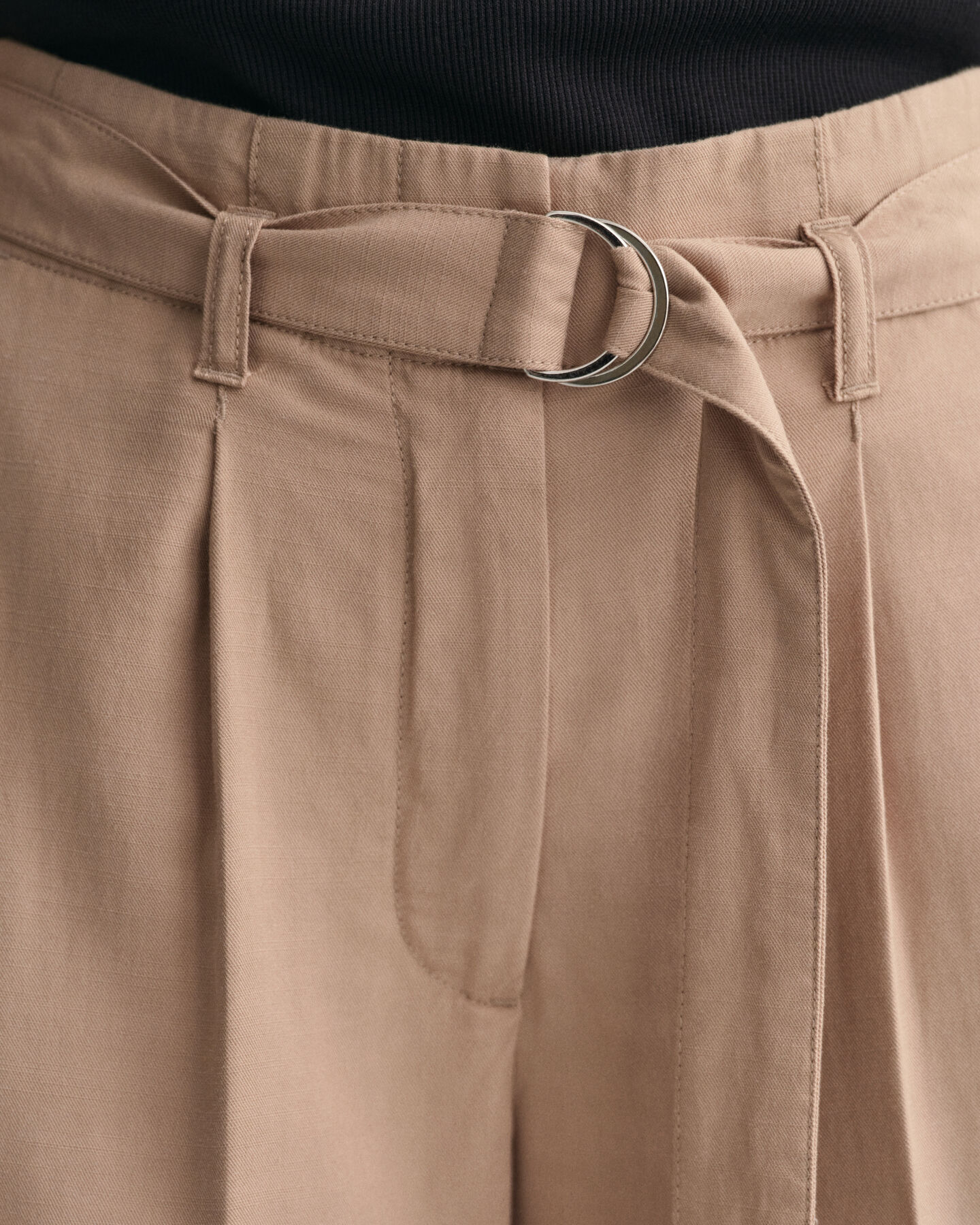 Relaxed Fit Shorts mit G&uuml;rtel