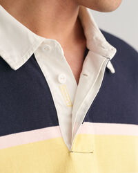 Rugger im Blockfarbendesign