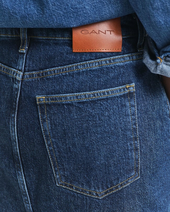 Mittellanger Jeansrock mit Knopfleiste