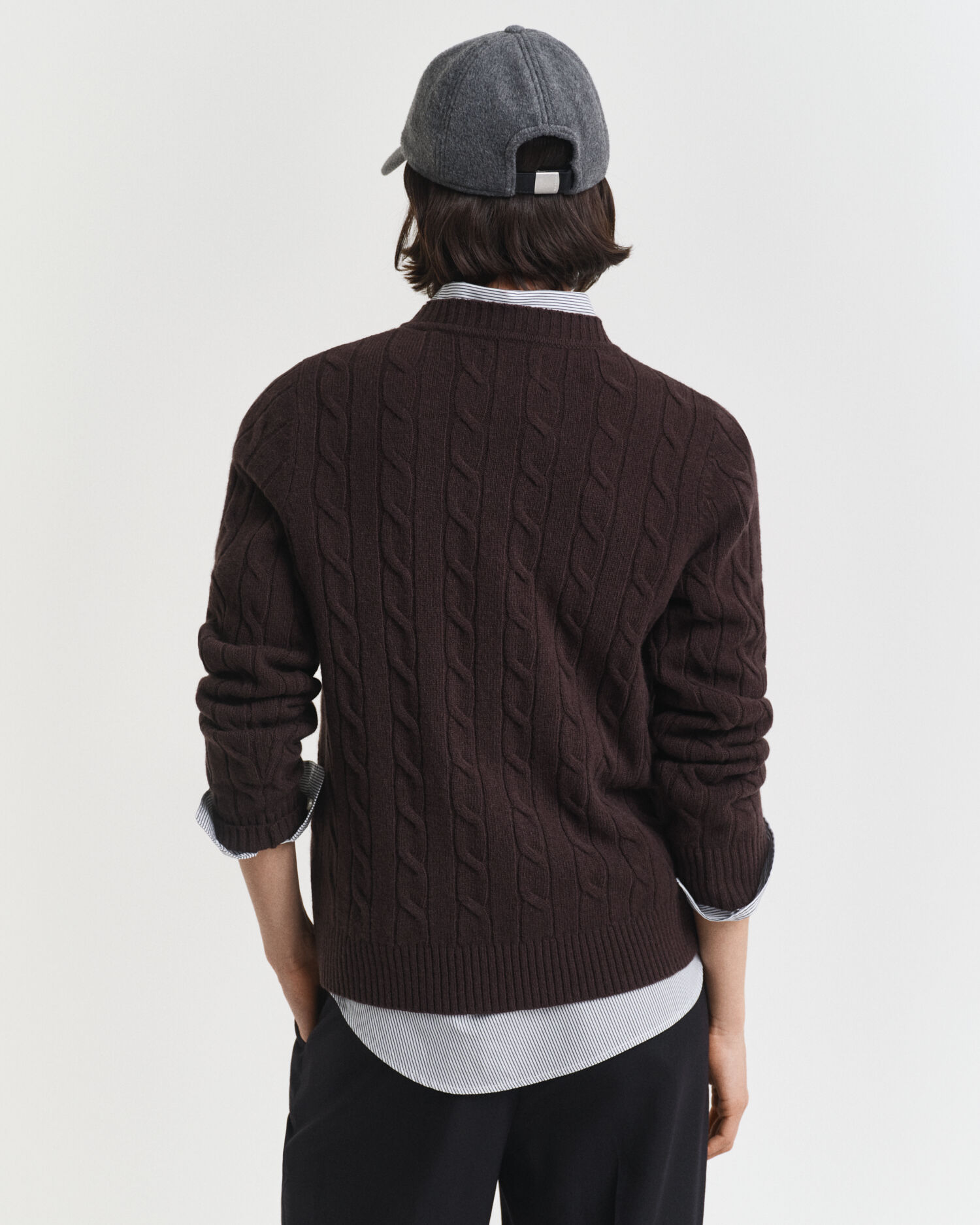Lambswool Cable Knit Crew Neck Sweater