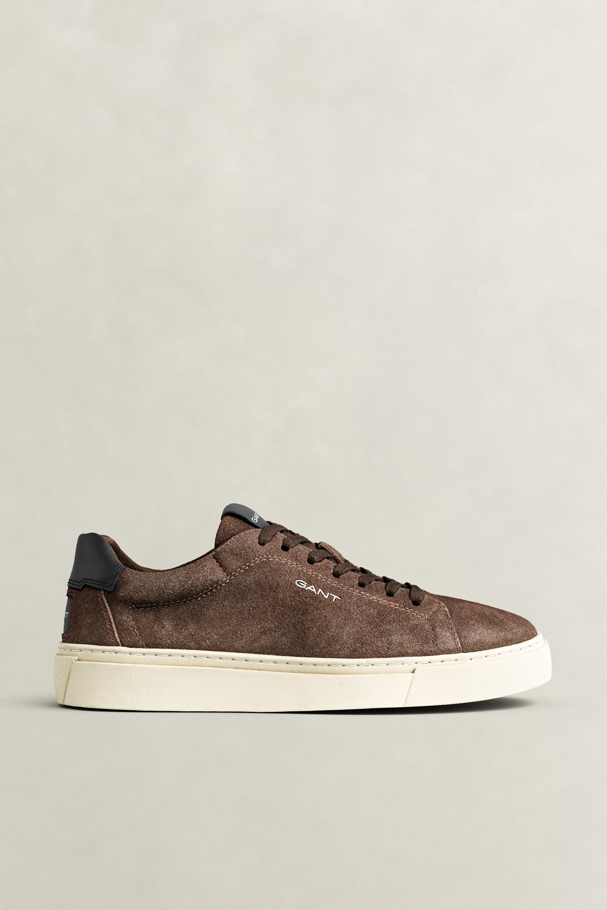 Baskets en daim McJulien
