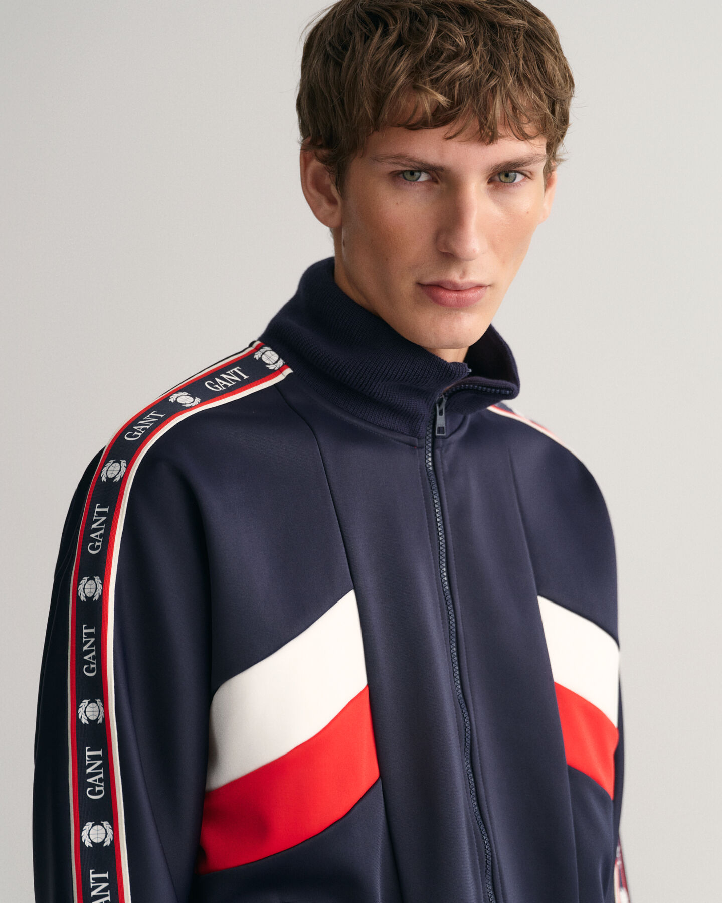 Retro Crest Tracksuit Jacke