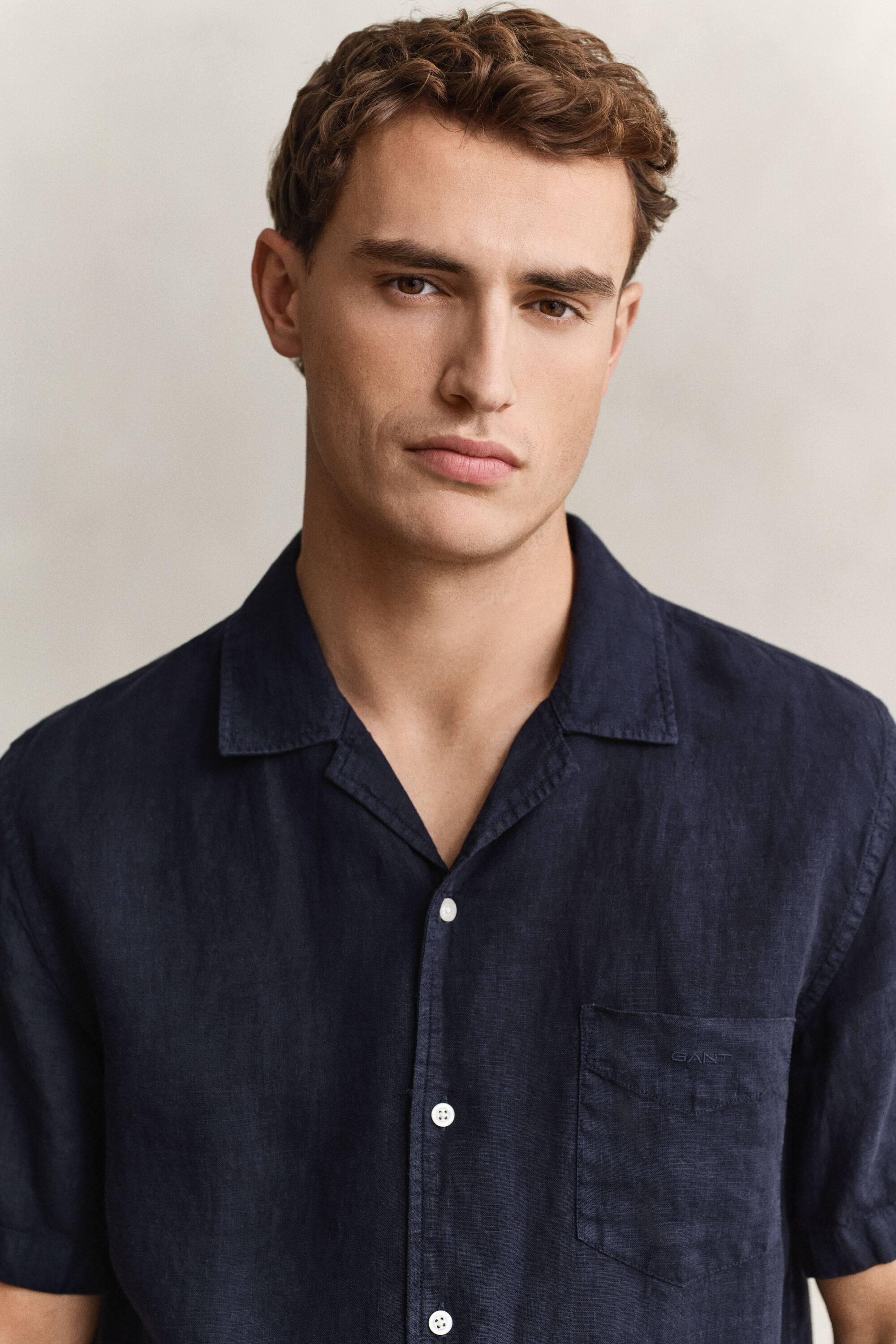 Camicia in lino a maniche corte