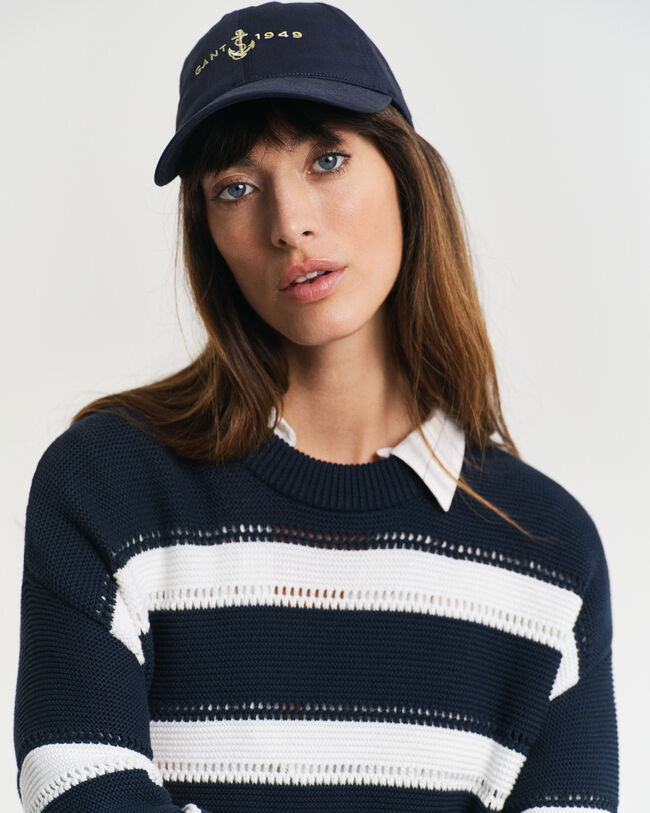 Rundhalspullover mit Strukturstreifen