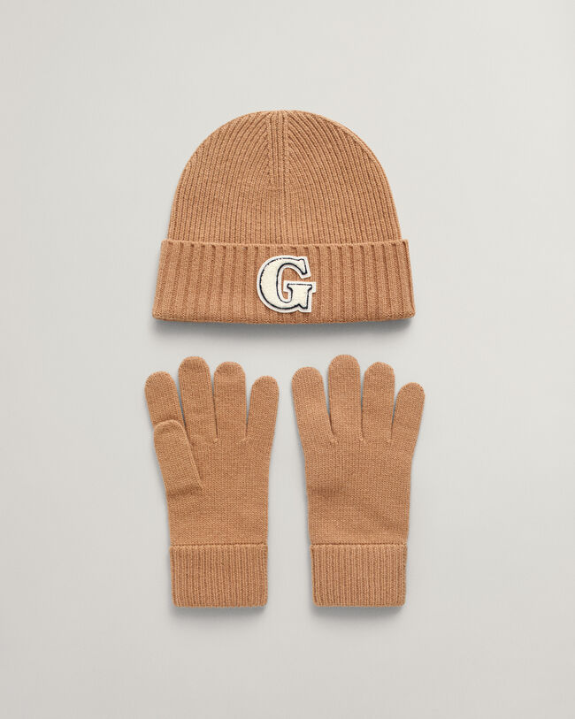 Beanie & Handschuhe mit G-Badge im Geschenkset