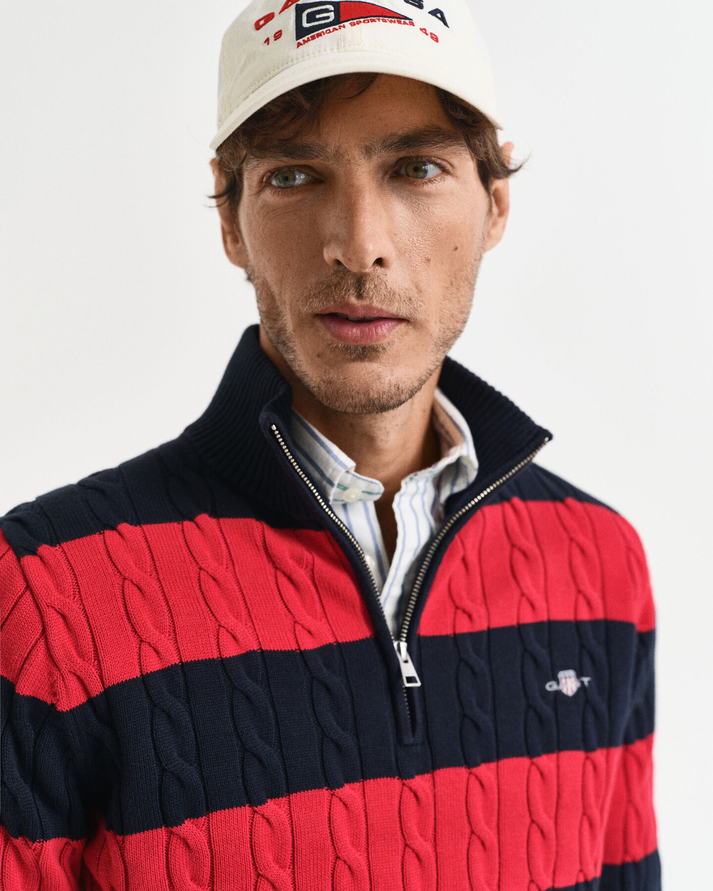 Gestreifter Zopfstrick-Troyer aus Baumwolle