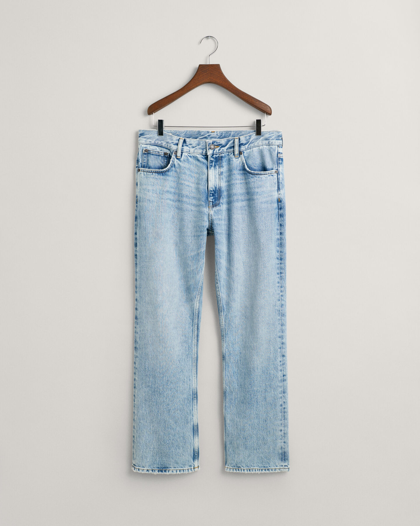 Loose Fit Jeans mit weitem Bein