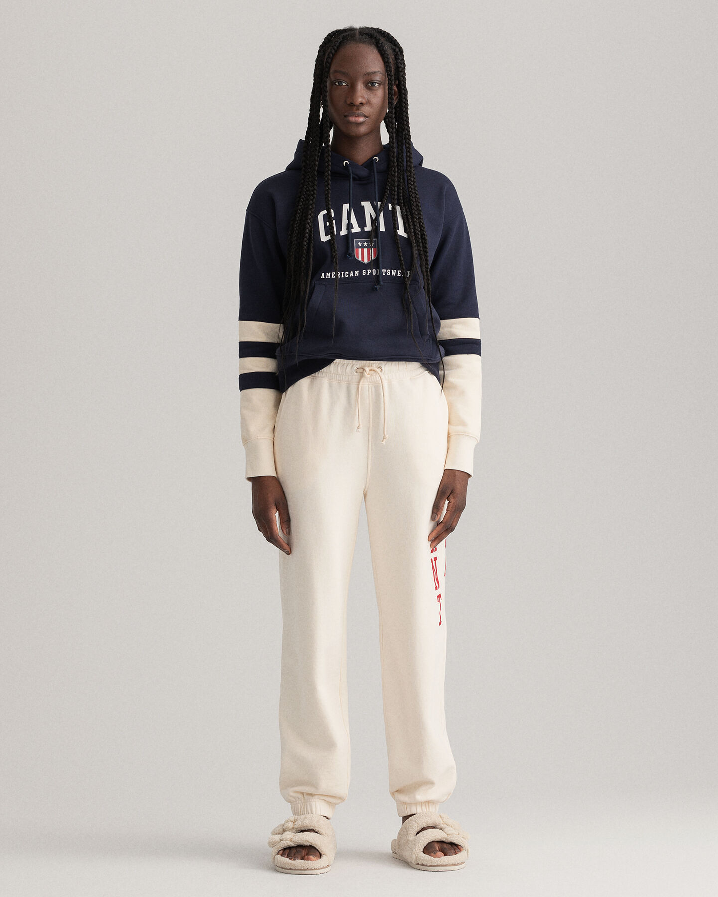 Retro Shield Sweathose