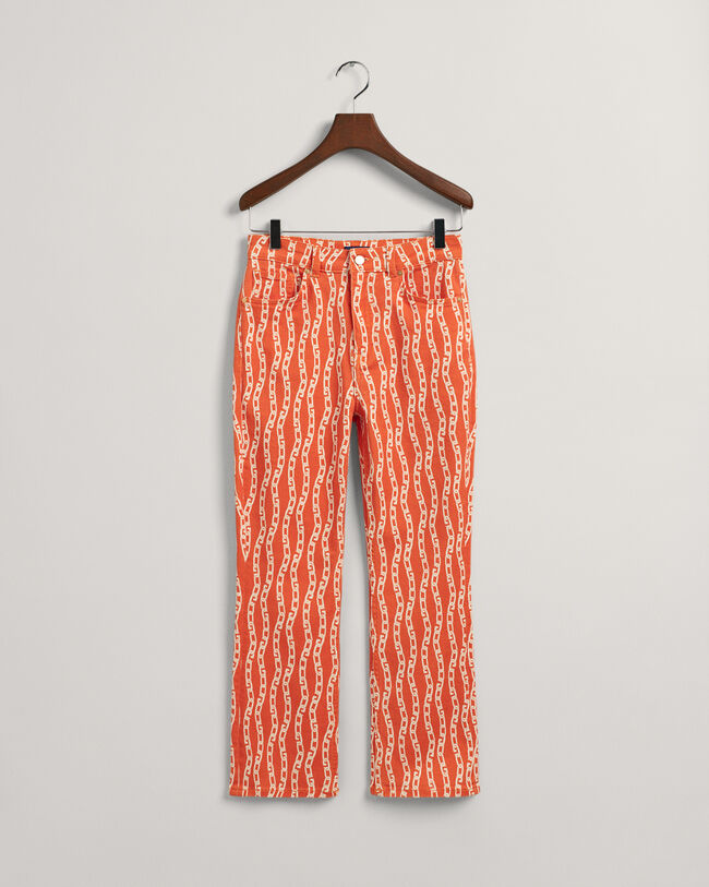 Verk&uuml;rzte Jeans mit Kettenprint