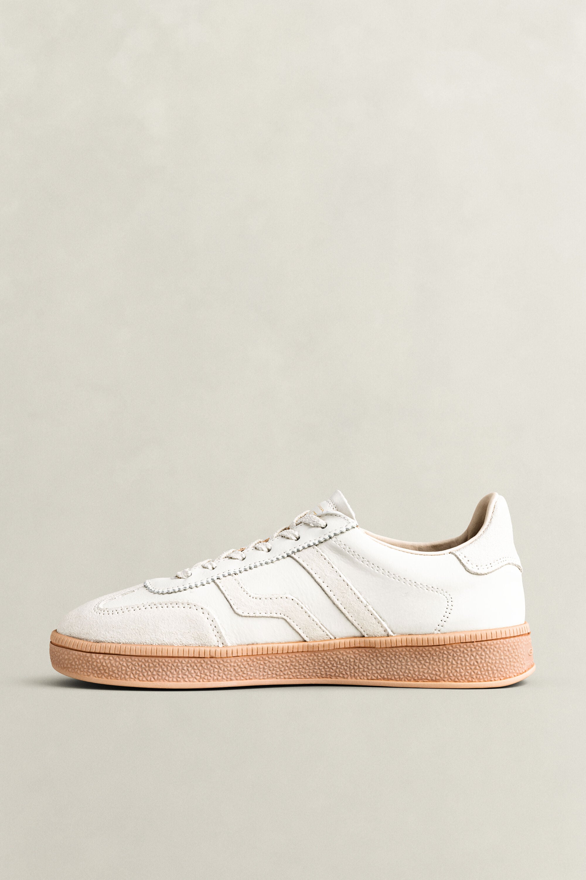 Baskets en daim et cuir Cuzima