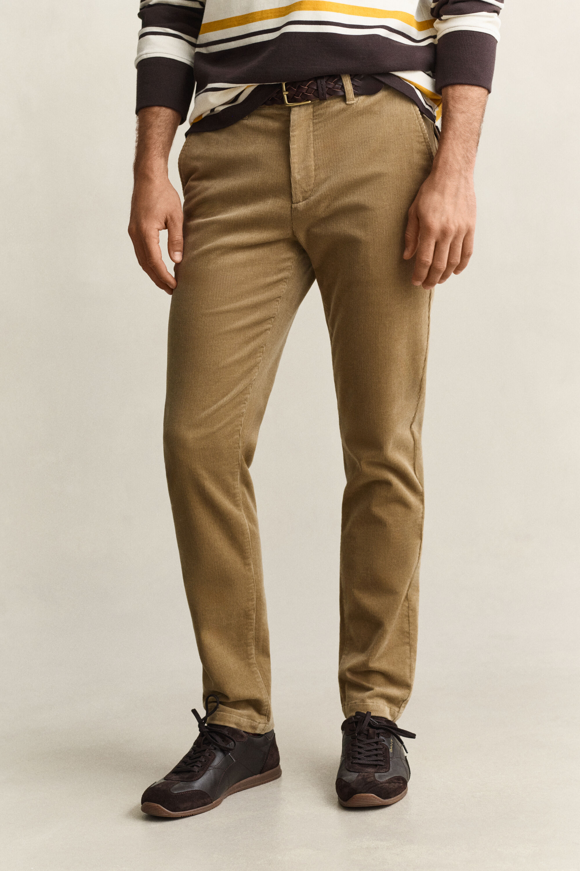 Slim Fit Cord Chinohose