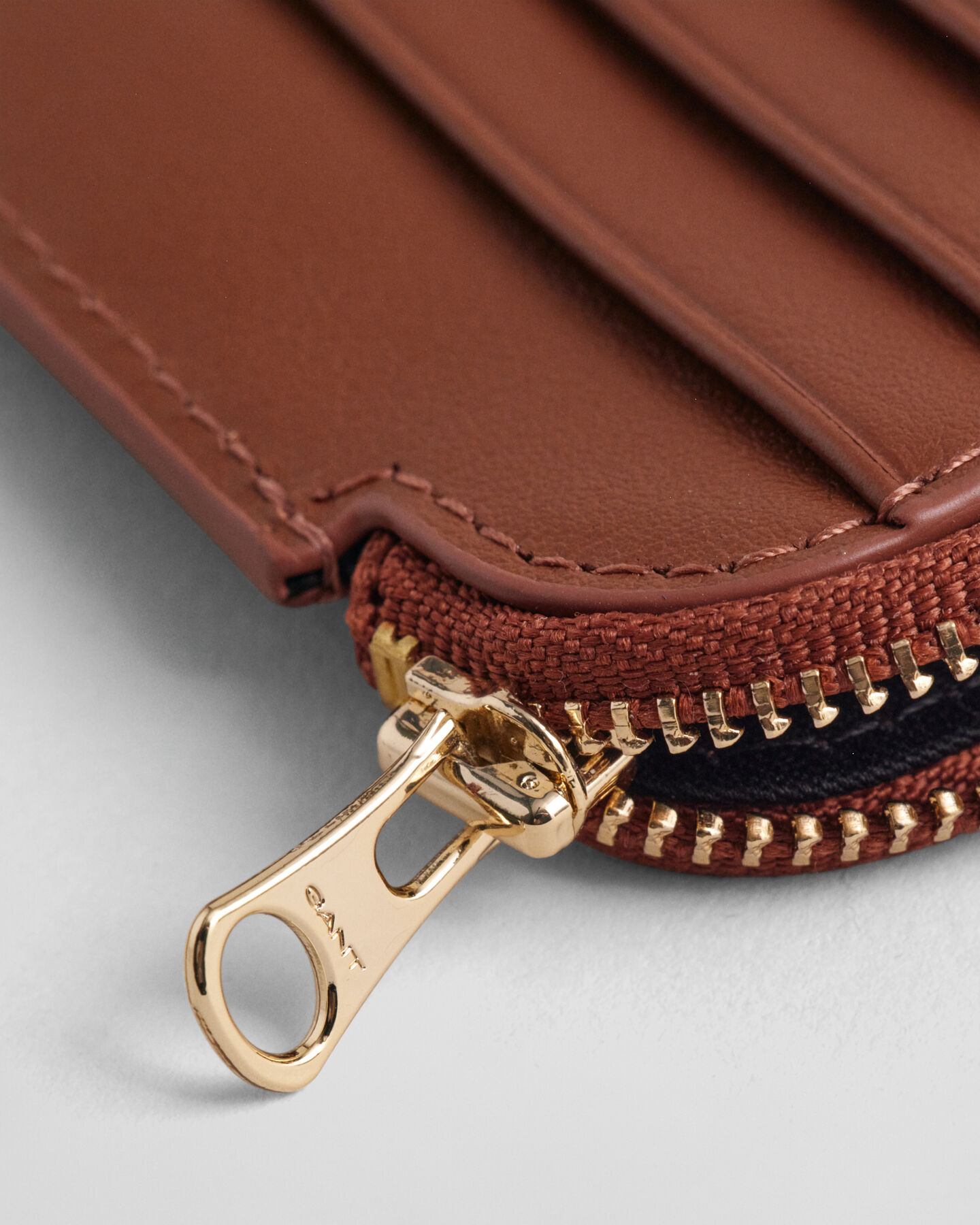 Kartenetui aus Leder mit Reißverschluss