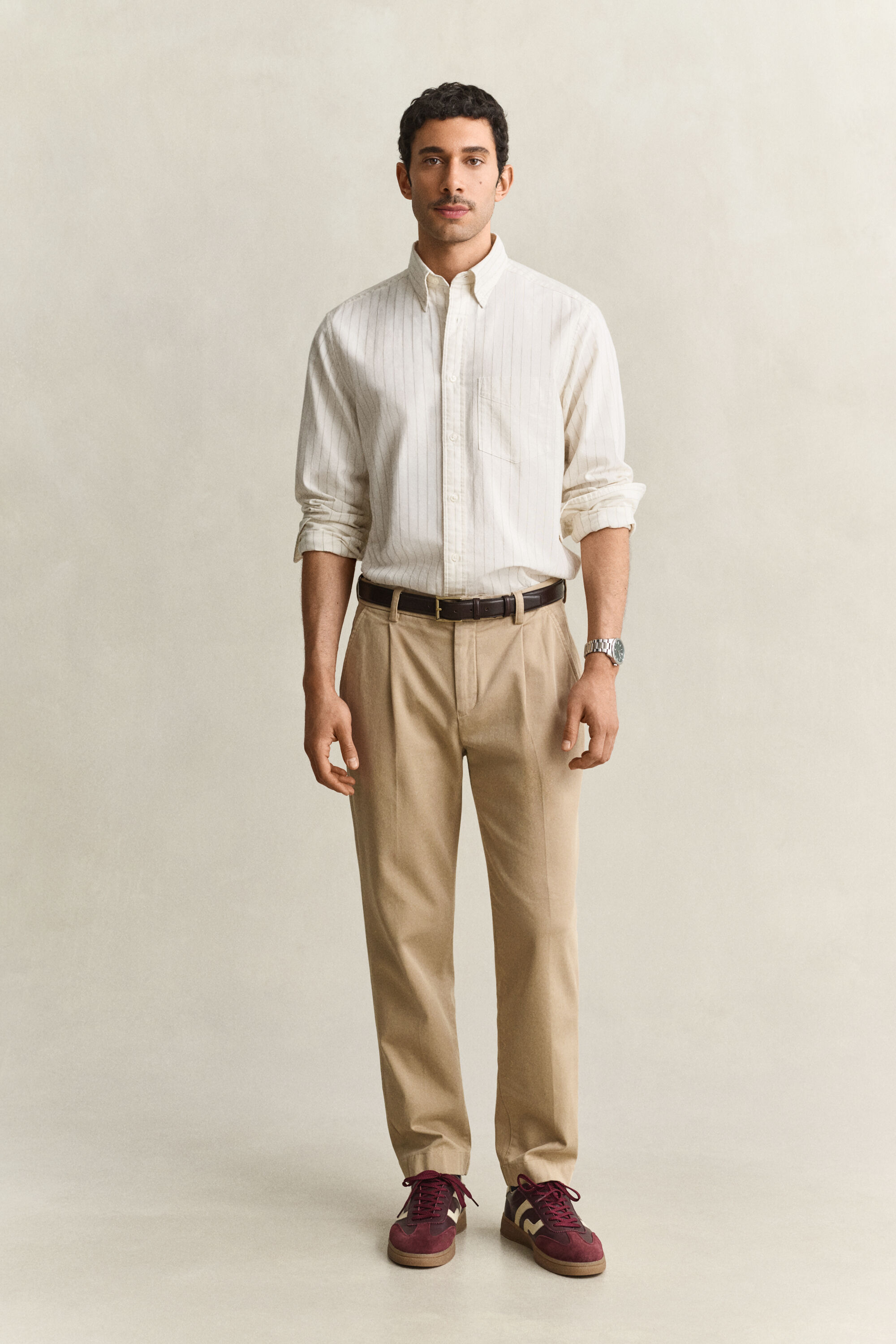 Pantalon chino ajusté