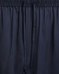 Pull-On Shorts aus Satin