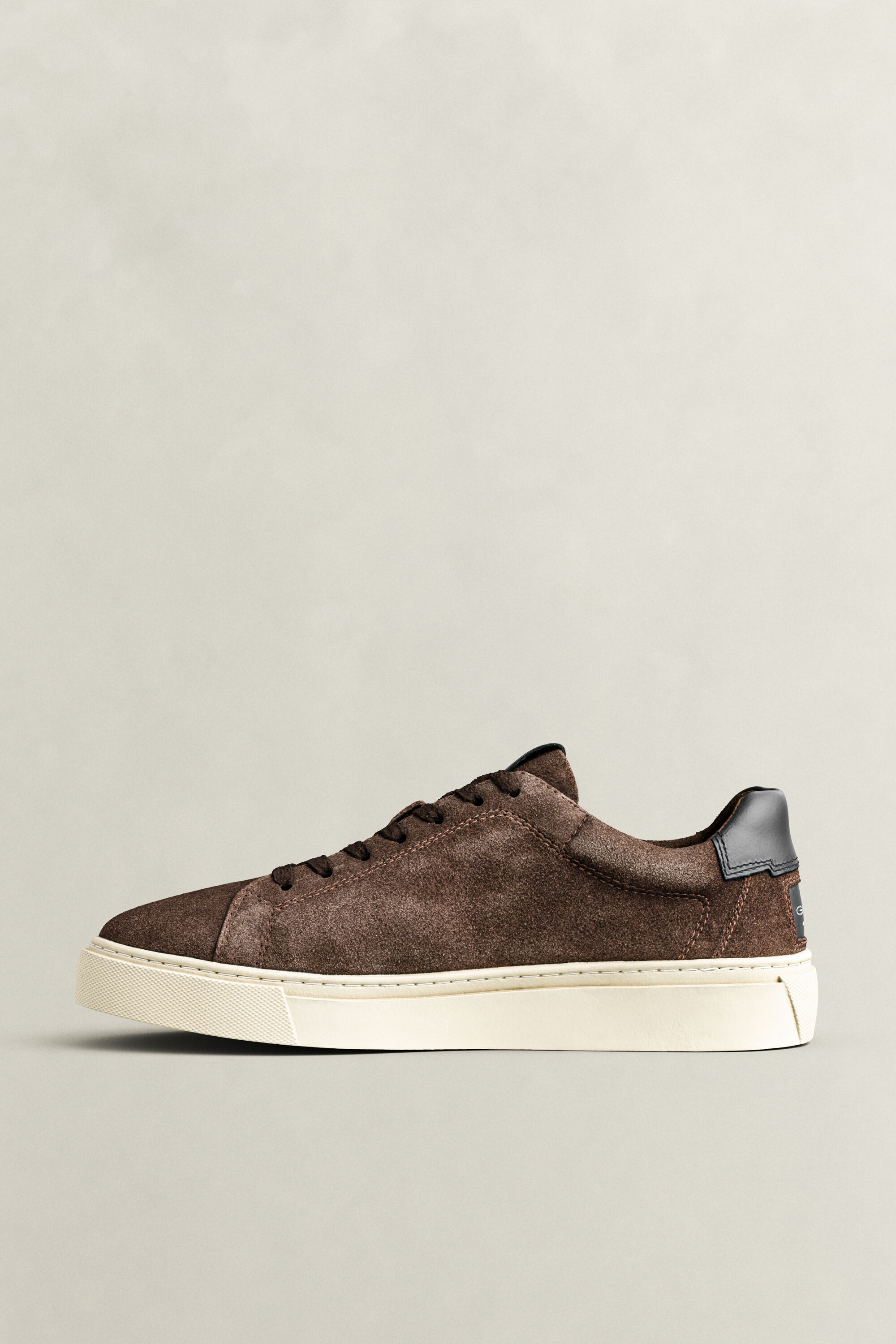 Baskets en daim McJulien
