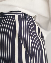 Regular Fit Hose mit weitem Bein und Streifen