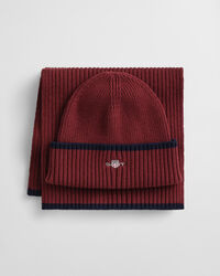 Essential Beanie und Schal im Geschenkset