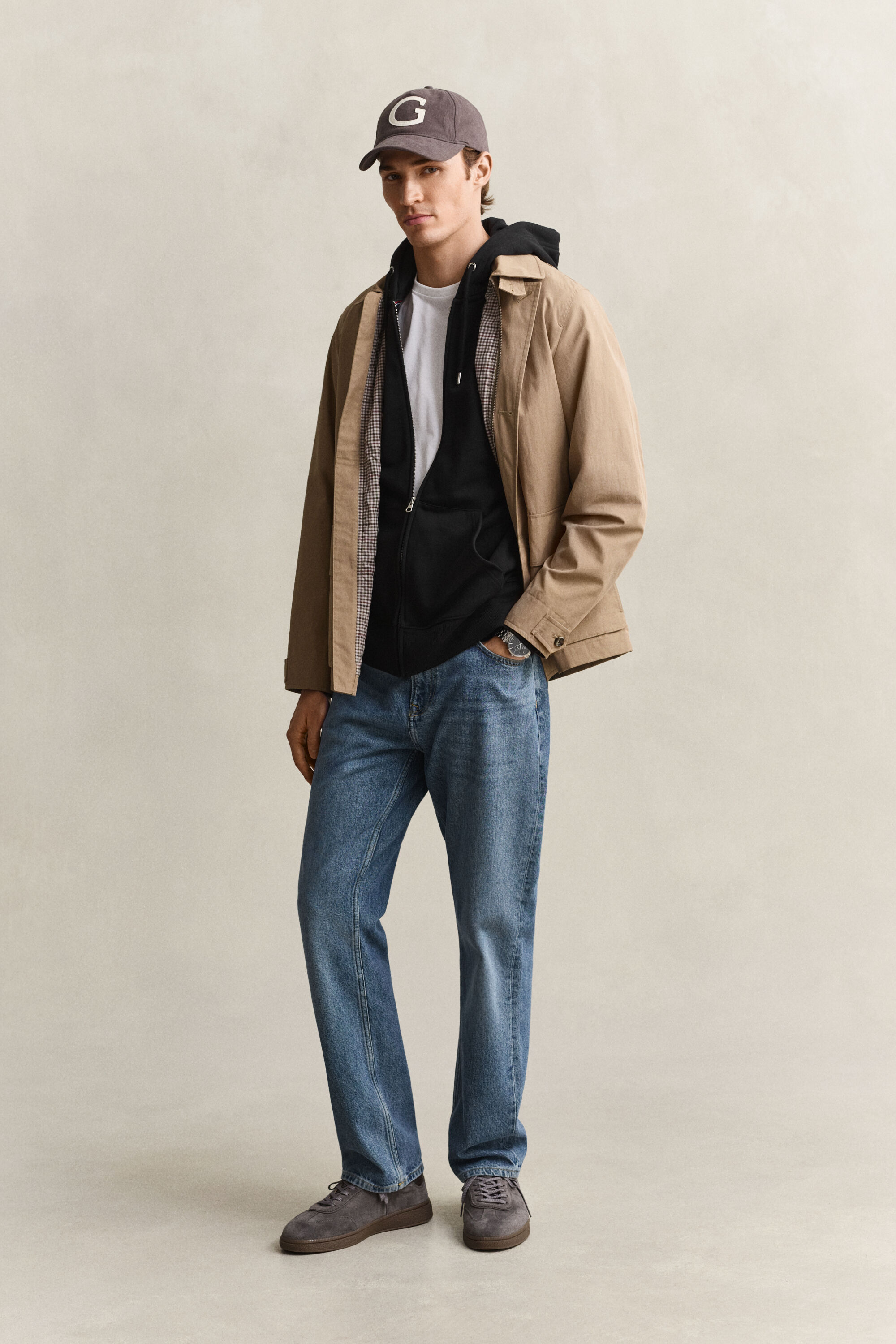 Sweat à capuche zippé avec écusson