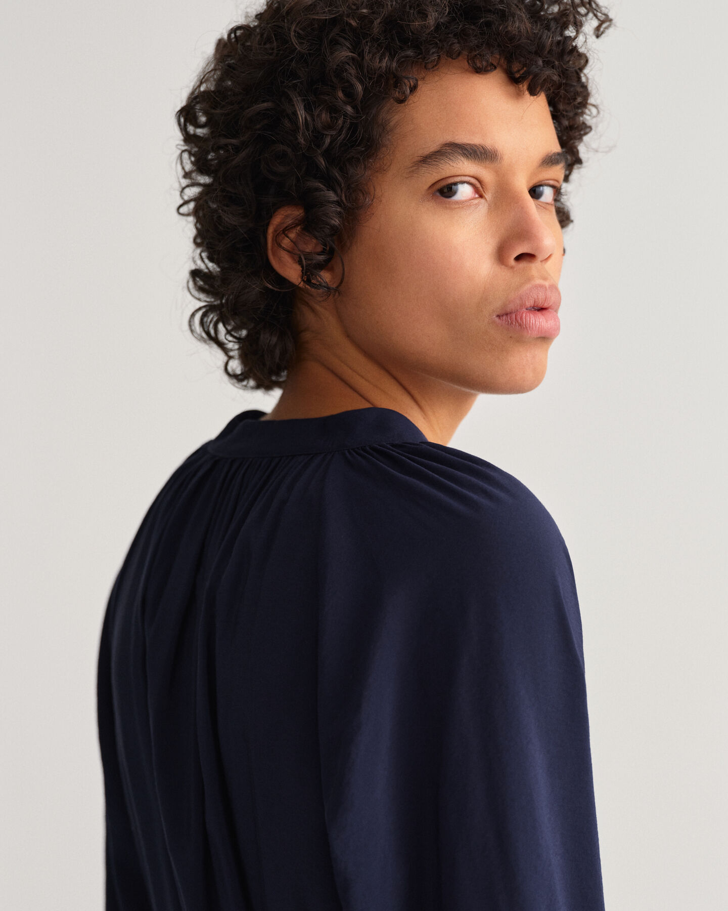 Hemdblusenkleid mit Stehkragen