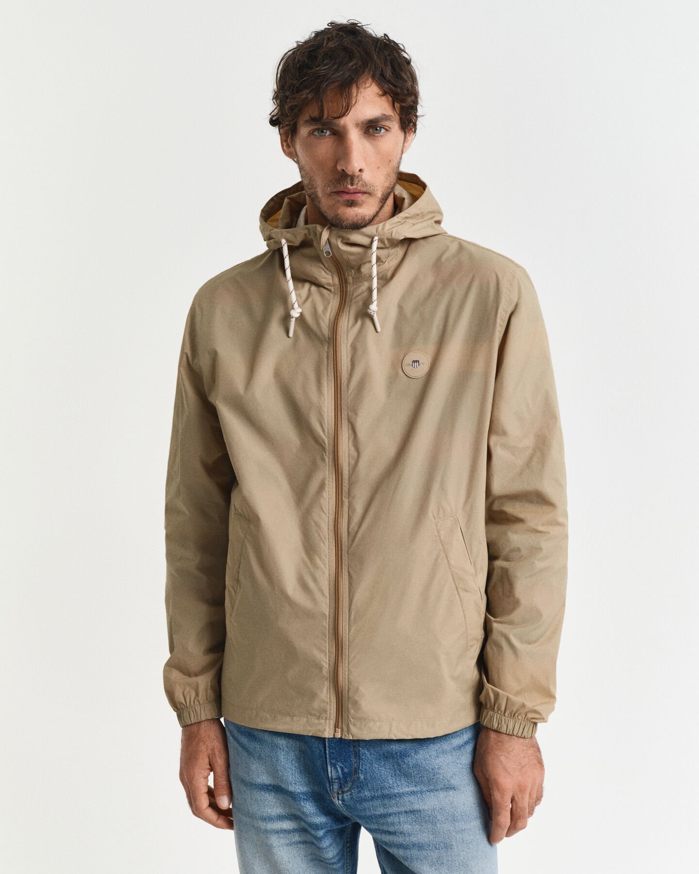 Leichter verstaubarer Windbreaker