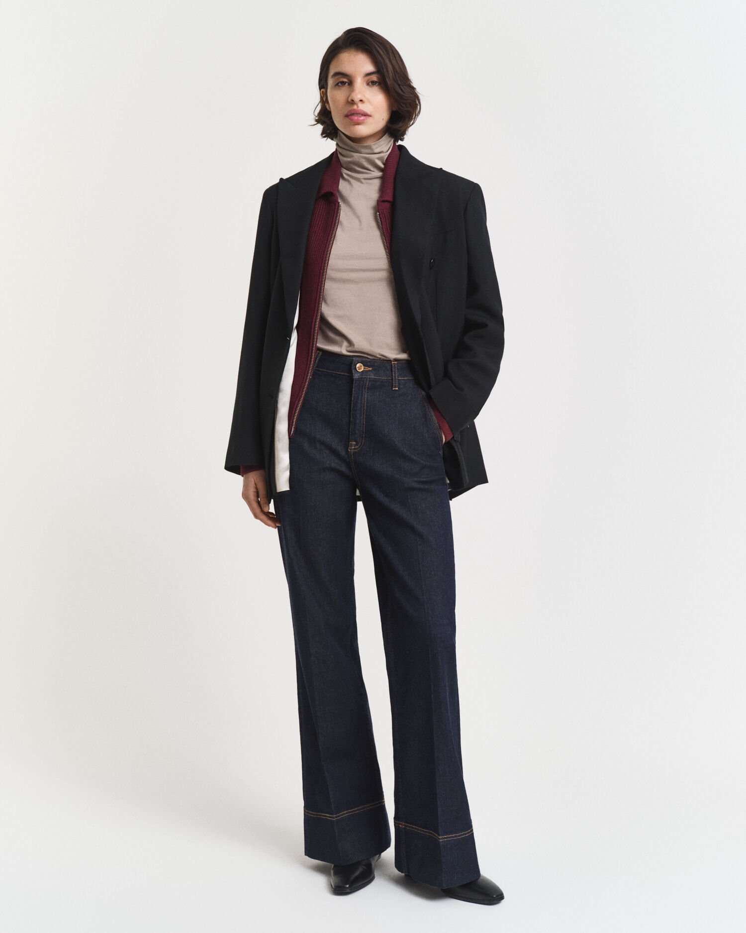 Leichter Rollkragenpullover aus Baumwolle