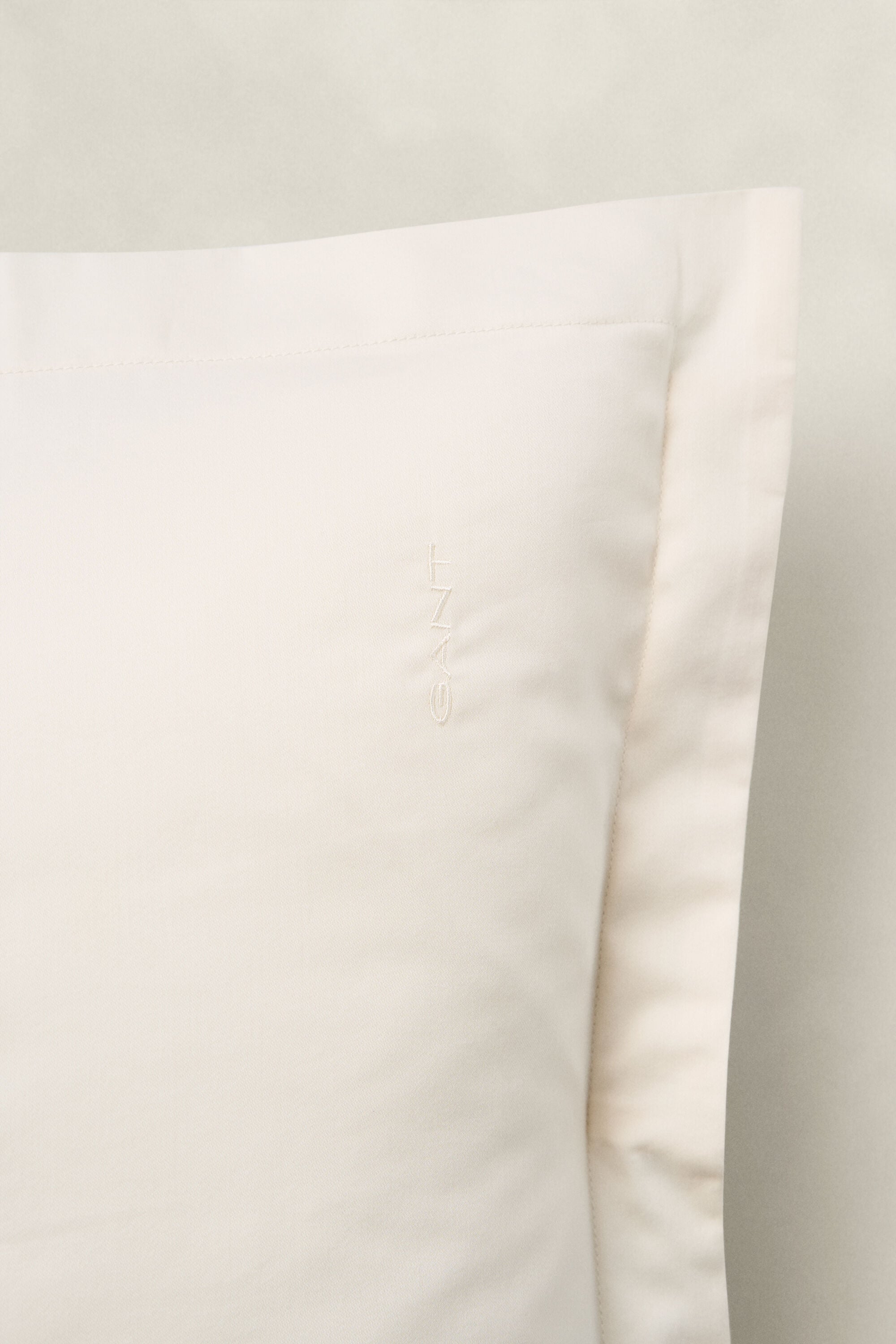 Federa Sateen