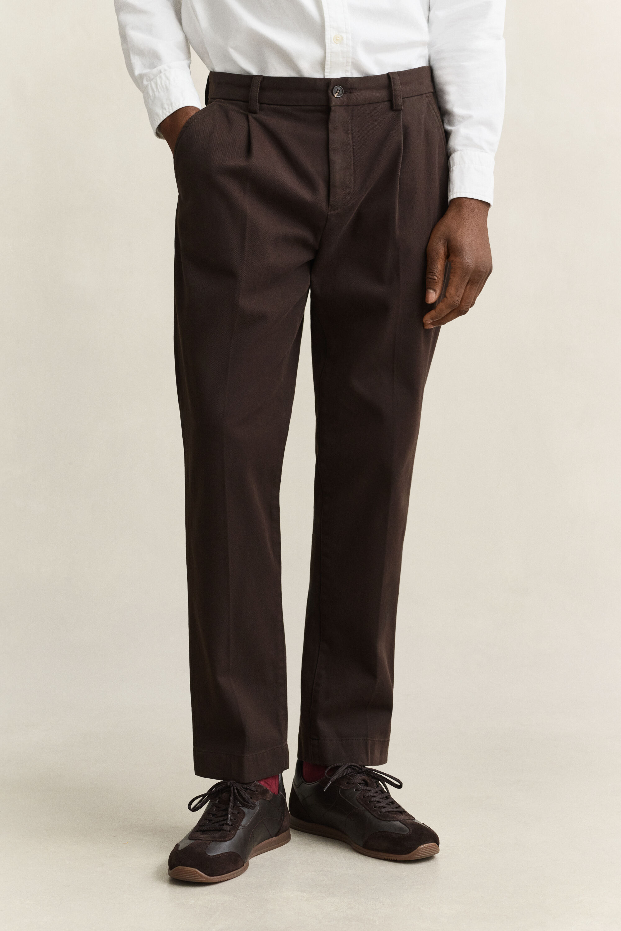 Pantalon chino ajusté