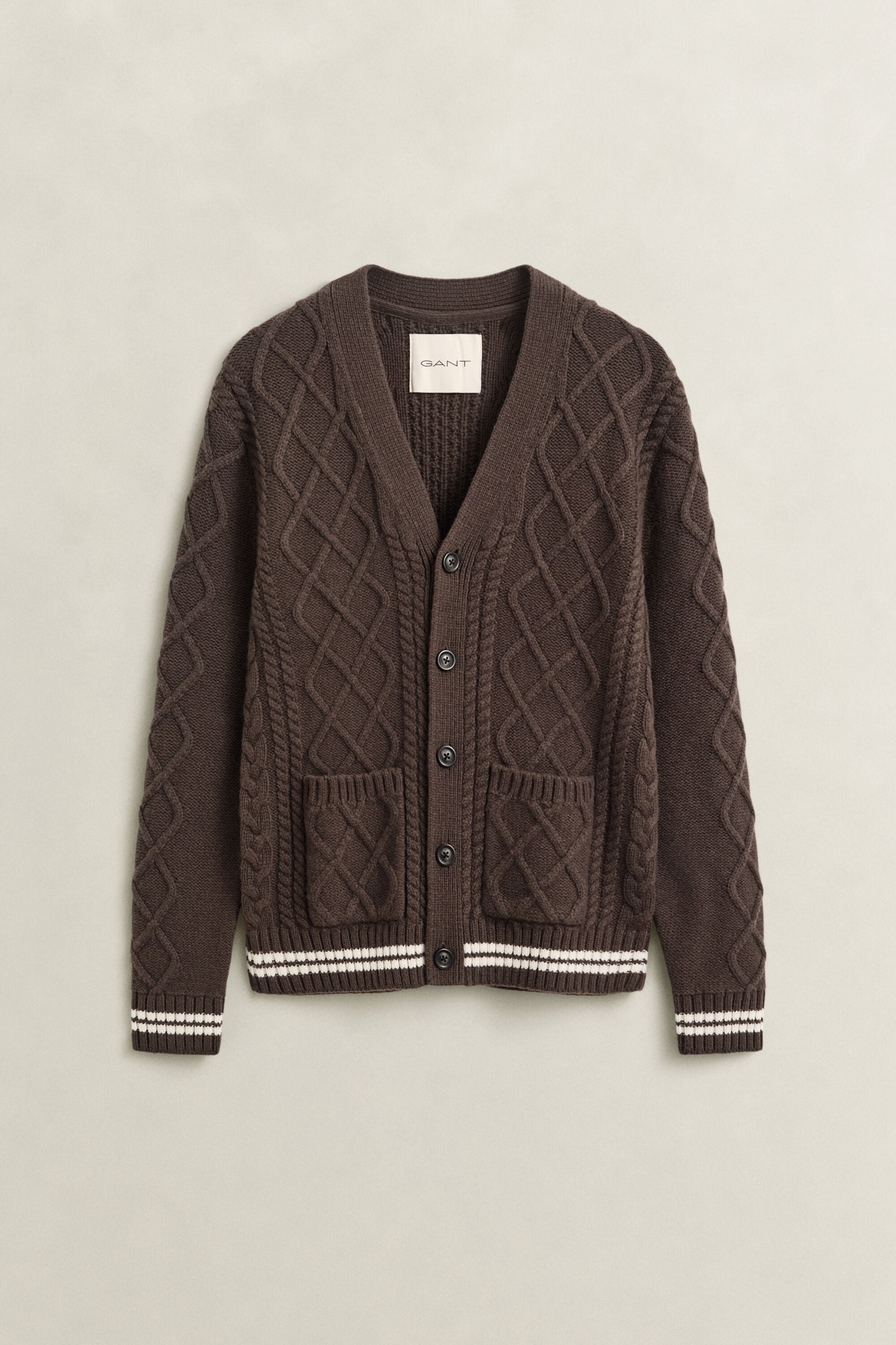 Strickjacke mit Zopfmuster aus Wollmix