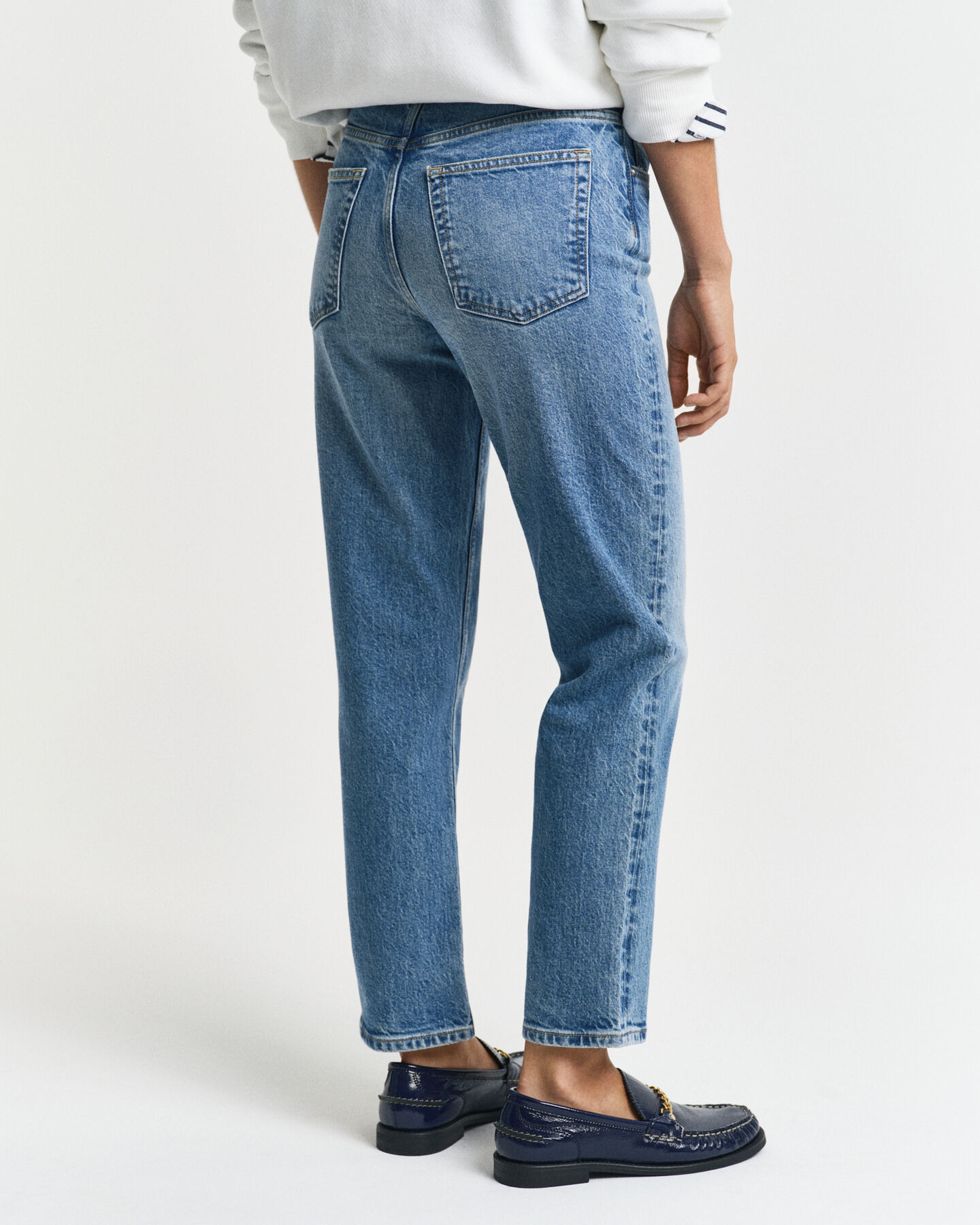 Verkürzte Jeans mit geradem Bein